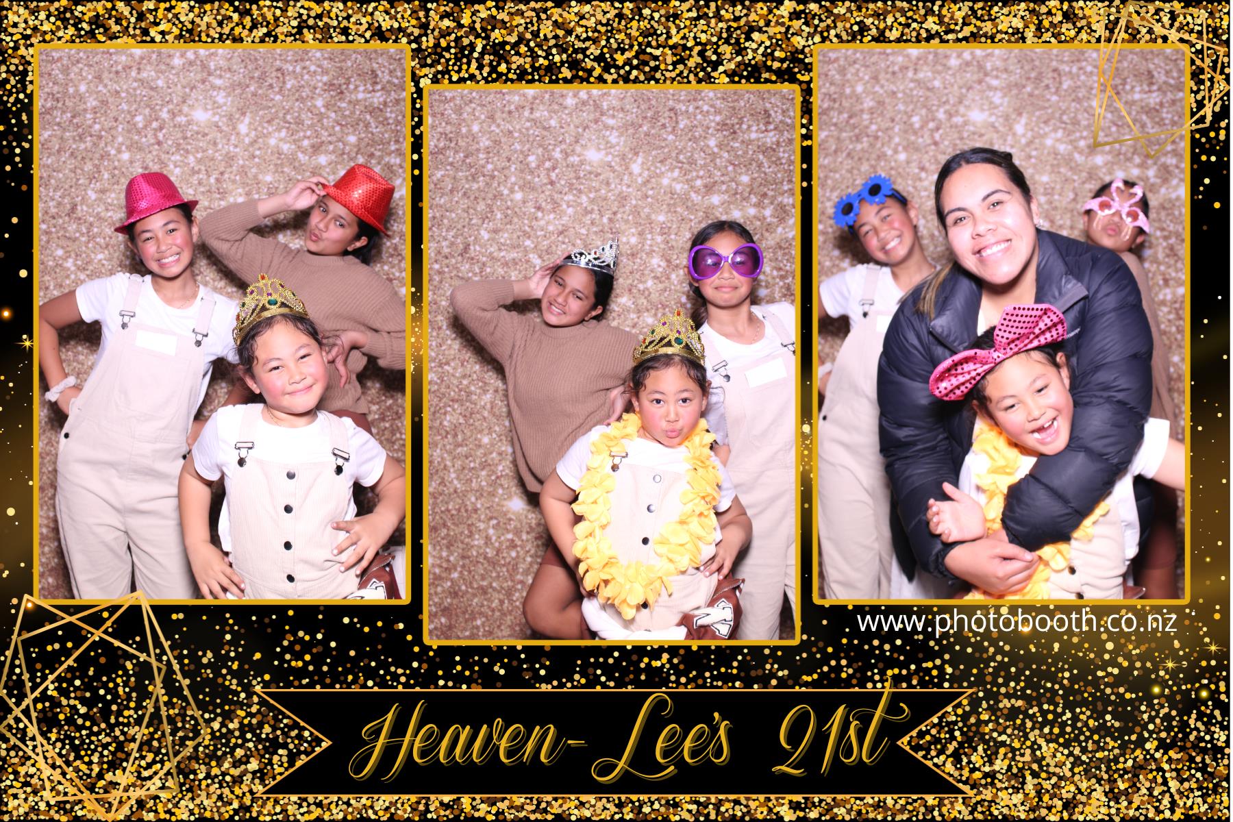 Heaven-Lee's 21st | View more photos from the event at gallery.photobooth.co.nz/u/SelfieCentral/Heaven-Lees-21st