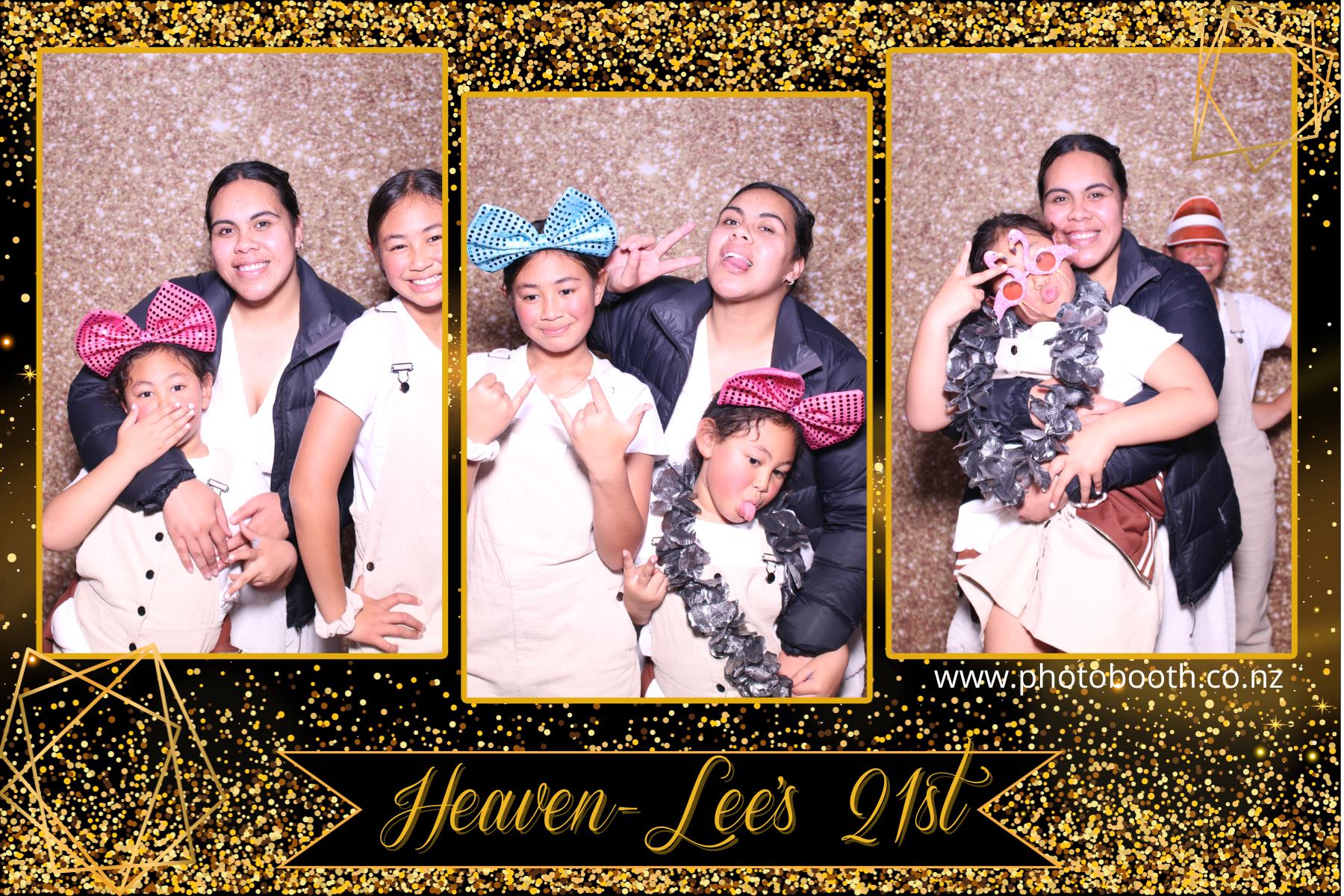 Heaven-Lee's 21st | View more photos from the event at gallery.photobooth.co.nz/u/SelfieCentral/Heaven-Lees-21st