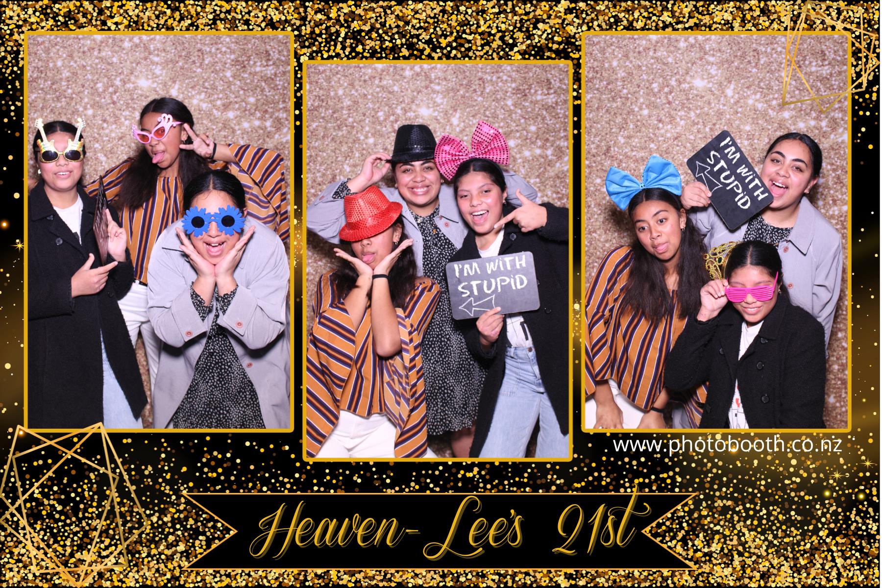 Heaven-Lee's 21st | View more photos from the event at gallery.photobooth.co.nz/u/SelfieCentral/Heaven-Lees-21st