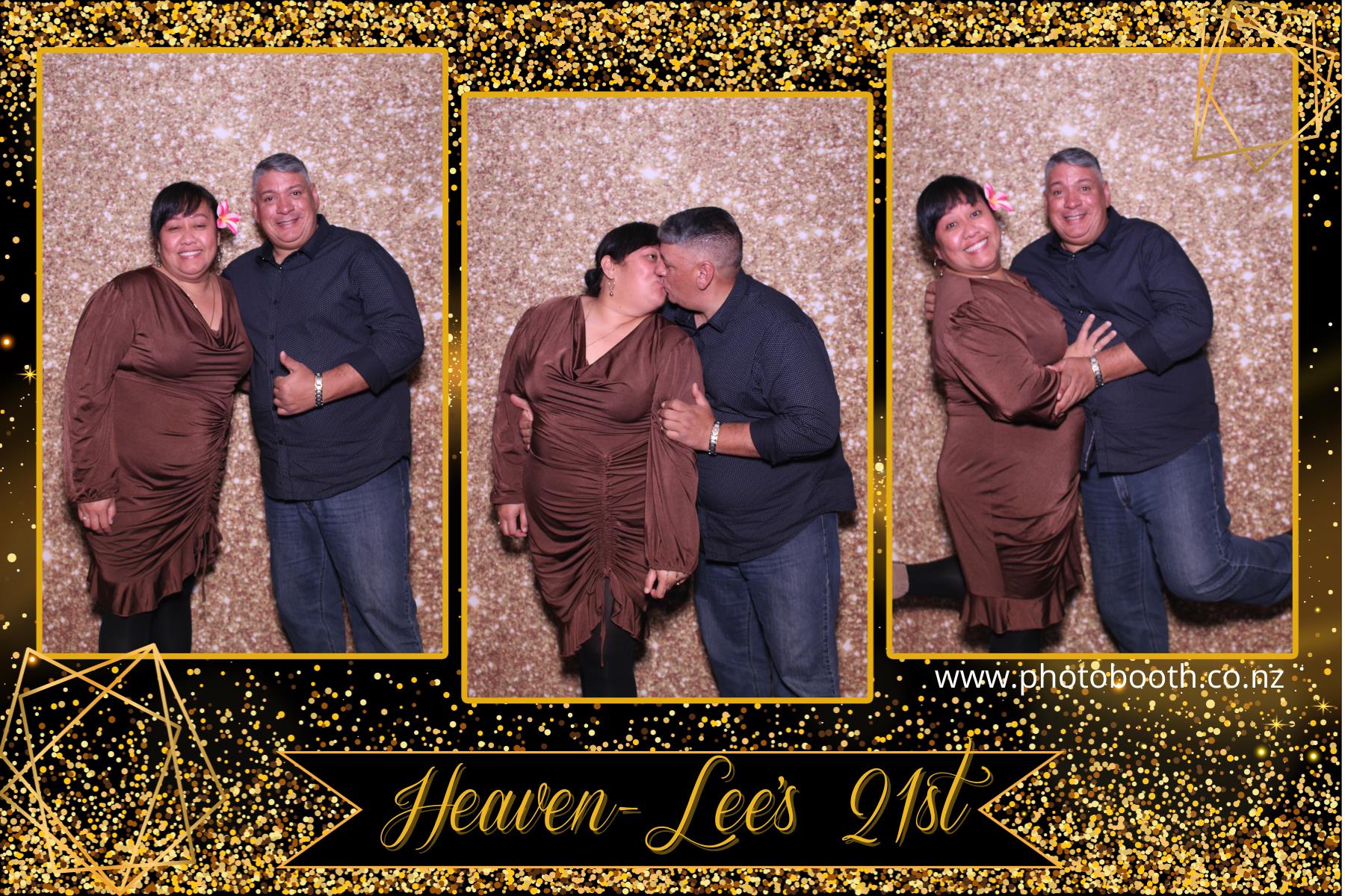 Heaven-Lee's 21st | View more photos from the event at gallery.photobooth.co.nz/u/SelfieCentral/Heaven-Lees-21st