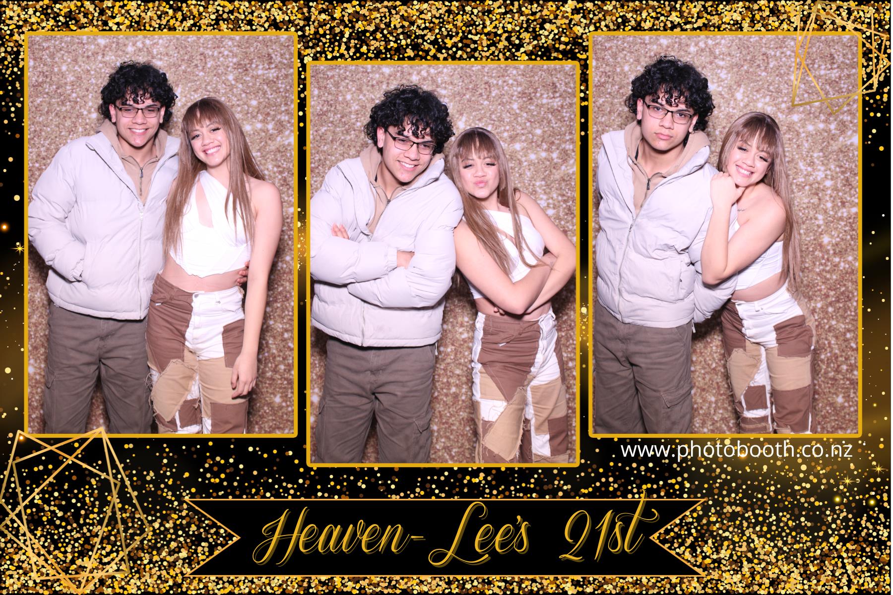 Heaven-Lee's 21st | View more photos from the event at gallery.photobooth.co.nz/u/SelfieCentral/Heaven-Lees-21st