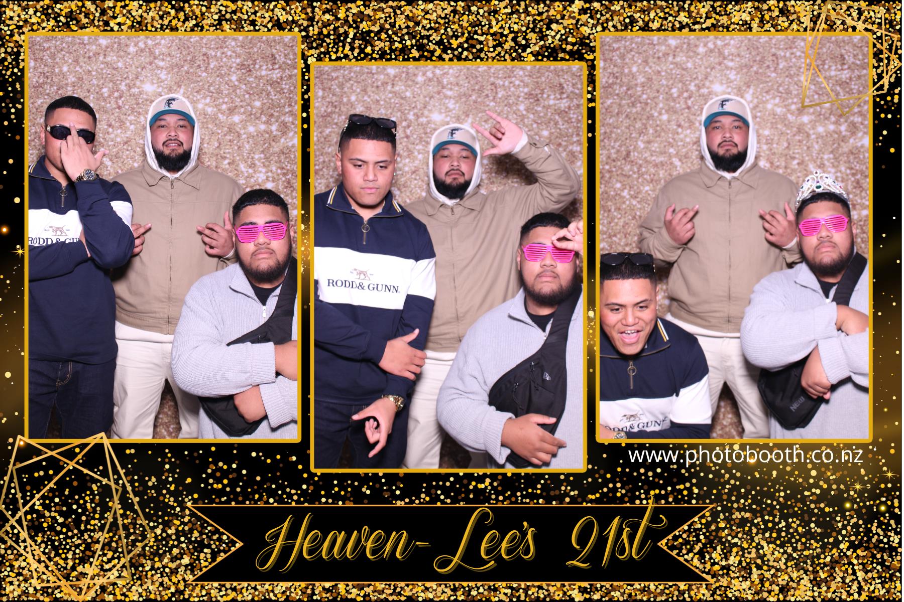 Heaven-Lee's 21st | View more photos from the event at gallery.photobooth.co.nz/u/SelfieCentral/Heaven-Lees-21st