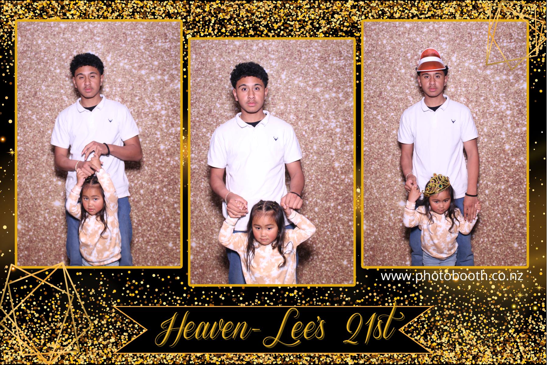 Heaven-Lee's 21st | View more photos from the event at gallery.photobooth.co.nz/u/SelfieCentral/Heaven-Lees-21st