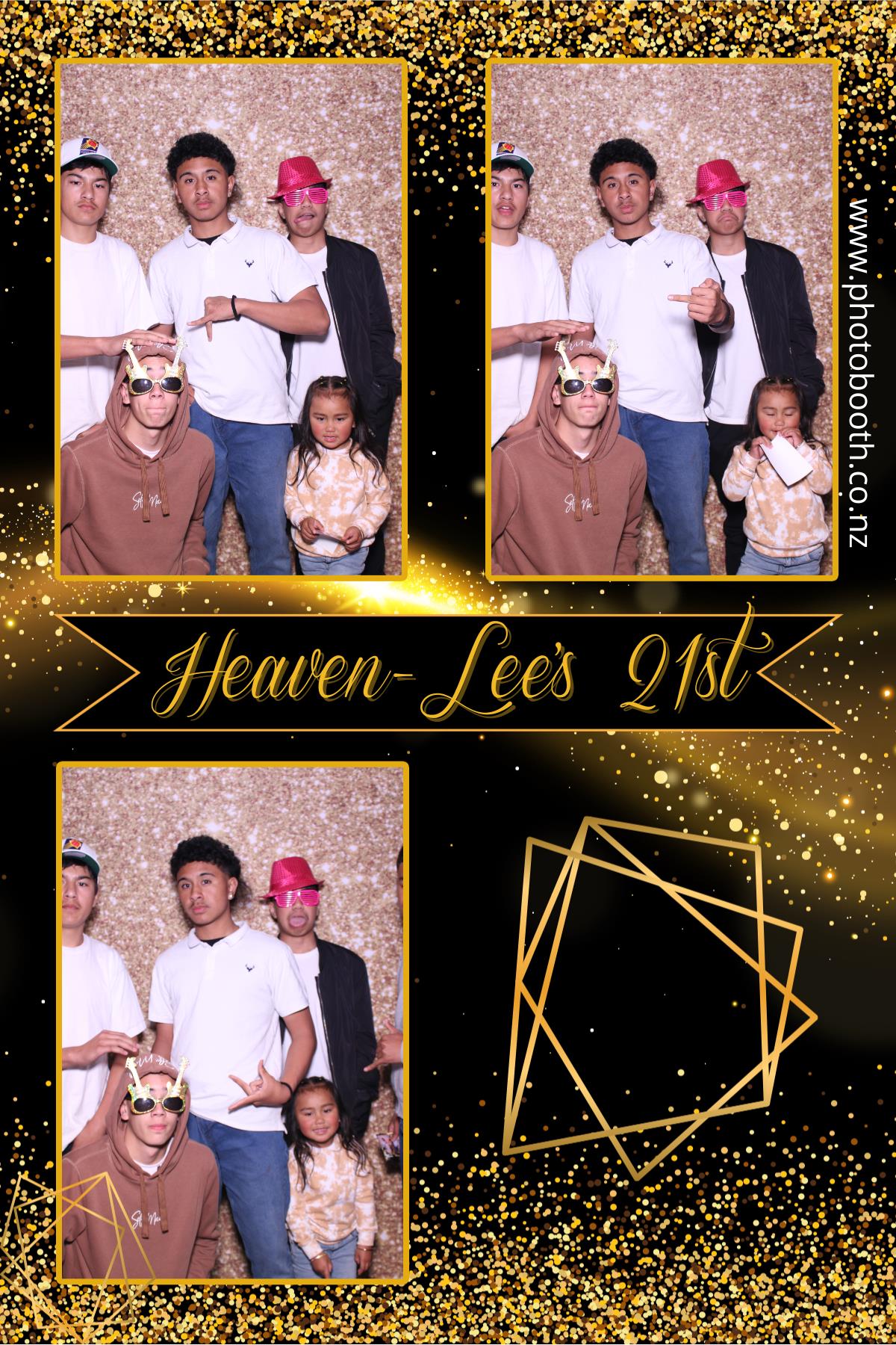 Heaven-Lee's 21st | View more photos from the event at gallery.photobooth.co.nz/u/SelfieCentral/Heaven-Lees-21st