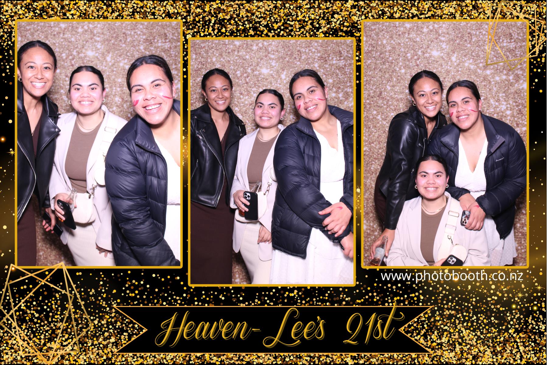 Heaven-Lee's 21st | View more photos from the event at gallery.photobooth.co.nz/u/SelfieCentral/Heaven-Lees-21st