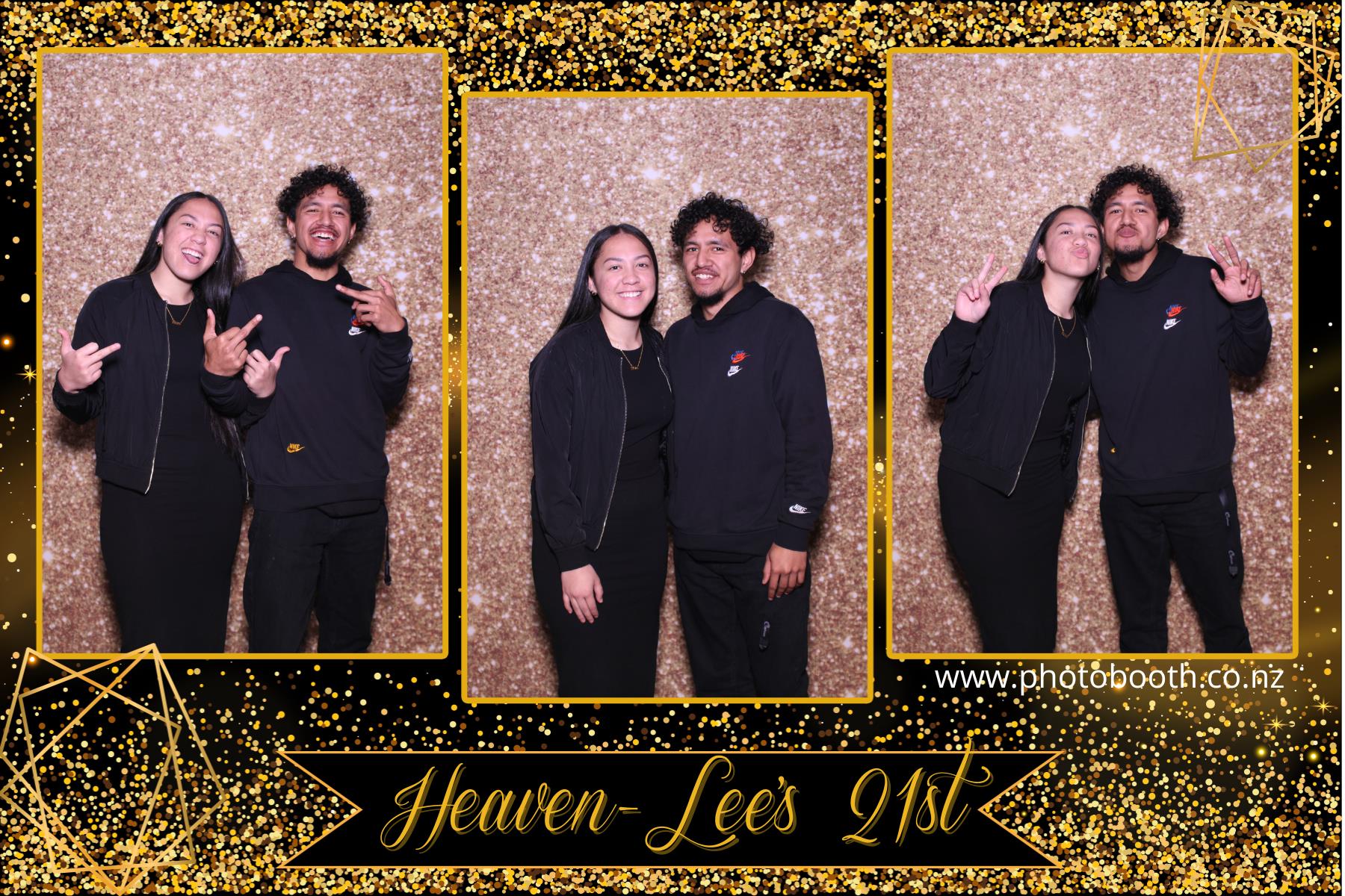 Heaven-Lee's 21st | View more photos from the event at gallery.photobooth.co.nz/u/SelfieCentral/Heaven-Lees-21st