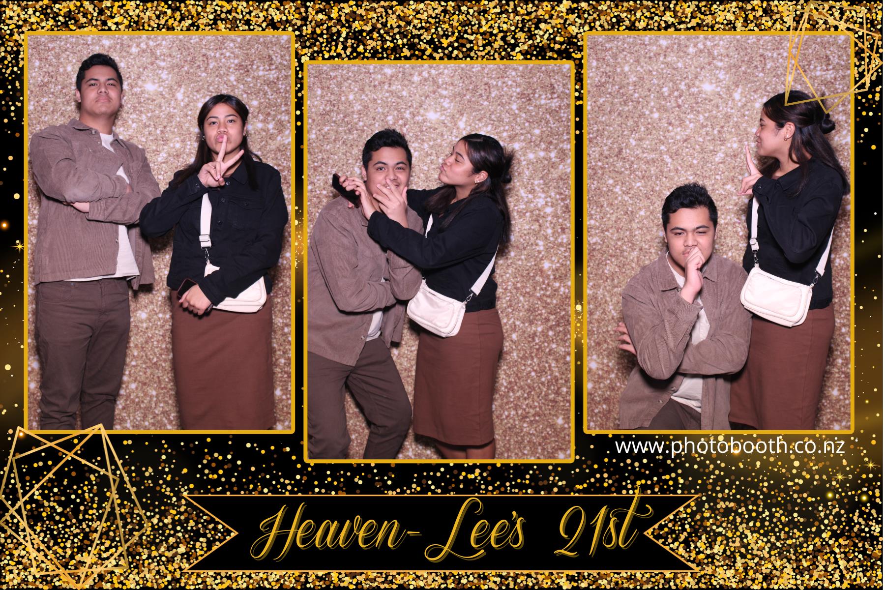 Heaven-Lee's 21st | View more photos from the event at gallery.photobooth.co.nz/u/SelfieCentral/Heaven-Lees-21st