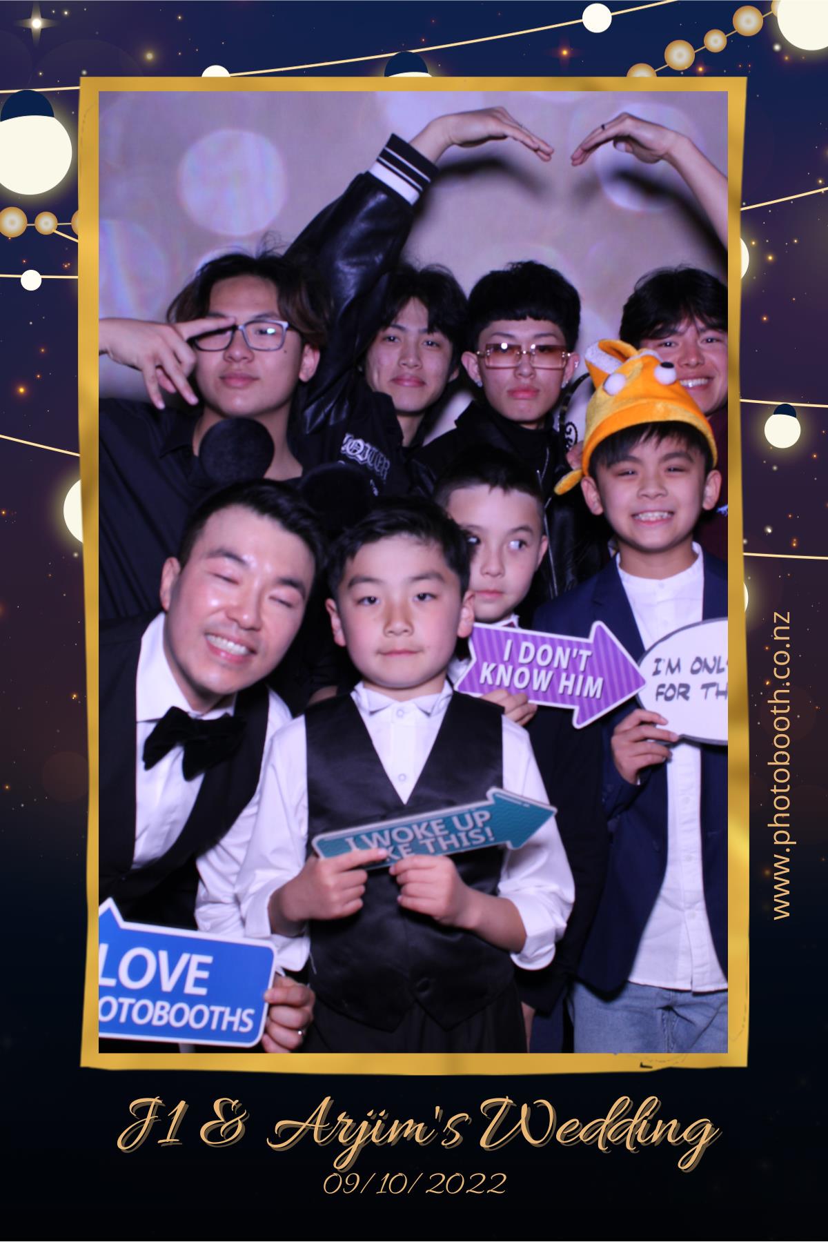 Jimmy & Janet's Wedding | View more photos from the event at gallery.photobooth.co.nz/u/SelfieCentral/Jimmy-Janets-Wedding