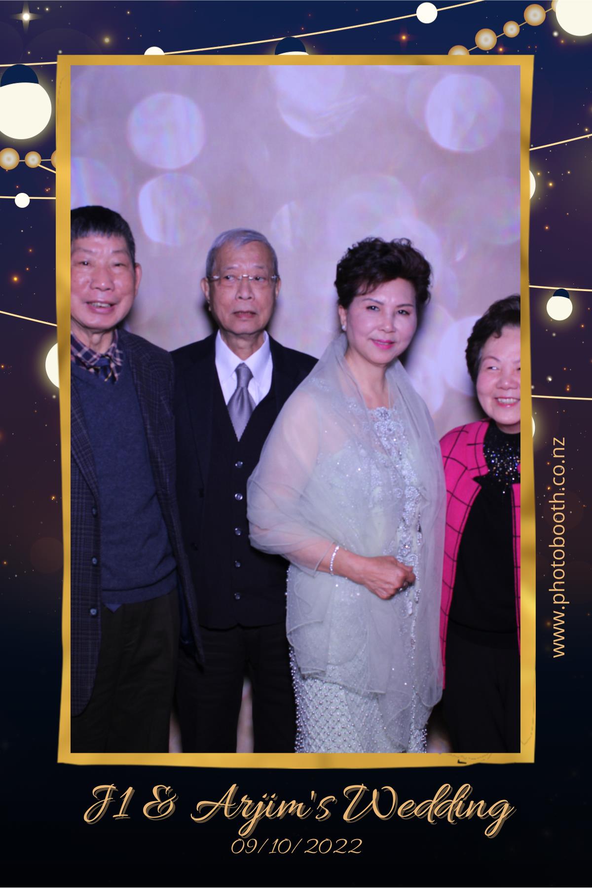 Jimmy & Janet's Wedding | View more photos from the event at gallery.photobooth.co.nz/u/SelfieCentral/Jimmy-Janets-Wedding