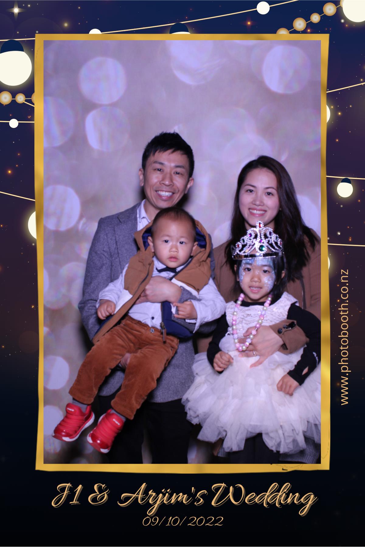 Jimmy & Janet's Wedding | View more photos from the event at gallery.photobooth.co.nz/u/SelfieCentral/Jimmy-Janets-Wedding