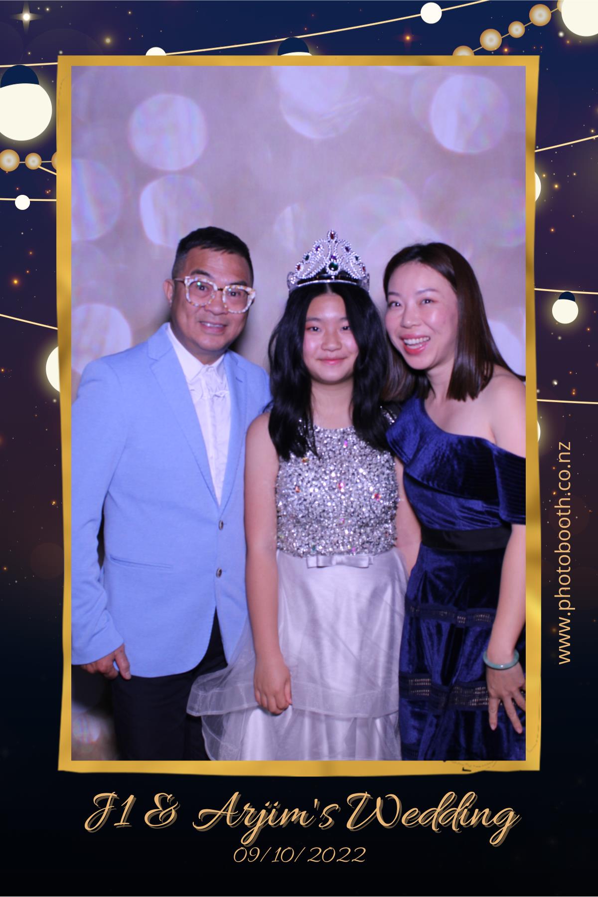 Jimmy & Janet's Wedding | View more photos from the event at gallery.photobooth.co.nz/u/SelfieCentral/Jimmy-Janets-Wedding