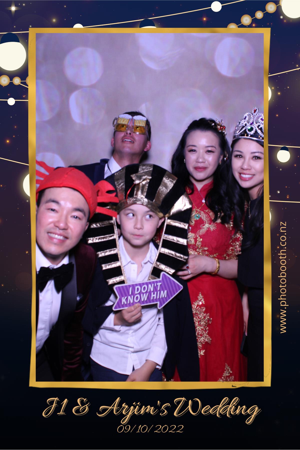 Jimmy & Janet's Wedding | View more photos from the event at gallery.photobooth.co.nz/u/SelfieCentral/Jimmy-Janets-Wedding