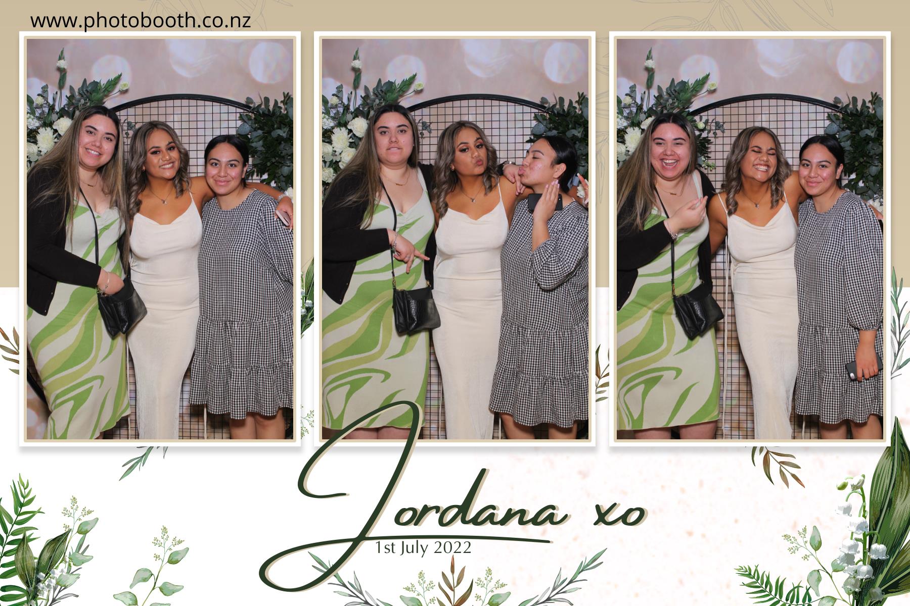 Jordana's Ball Weekend | View more photos from the event at gallery.photobooth.co.nz/u/SelfieCentral/Jordanas-Ball-Weekend