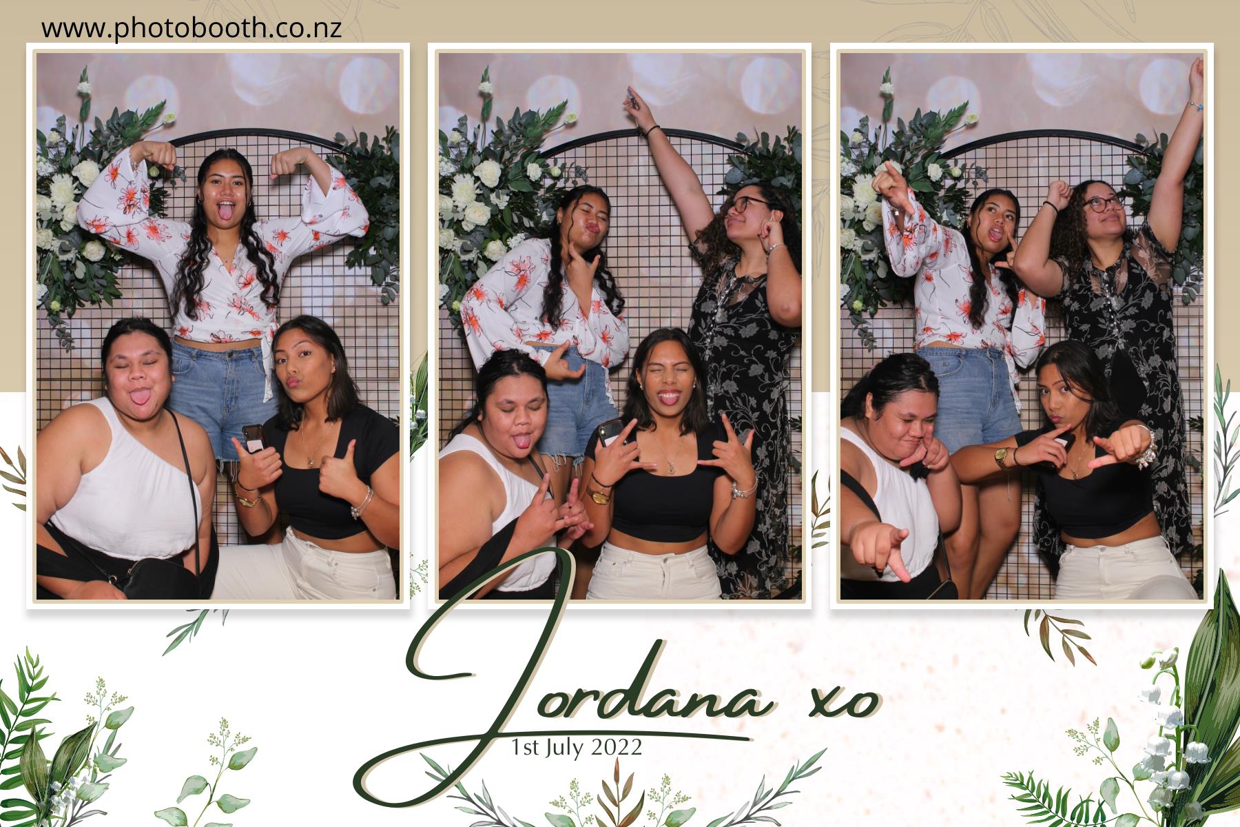 Jordana's Ball Weekend | View more photos from the event at gallery.photobooth.co.nz/u/SelfieCentral/Jordanas-Ball-Weekend