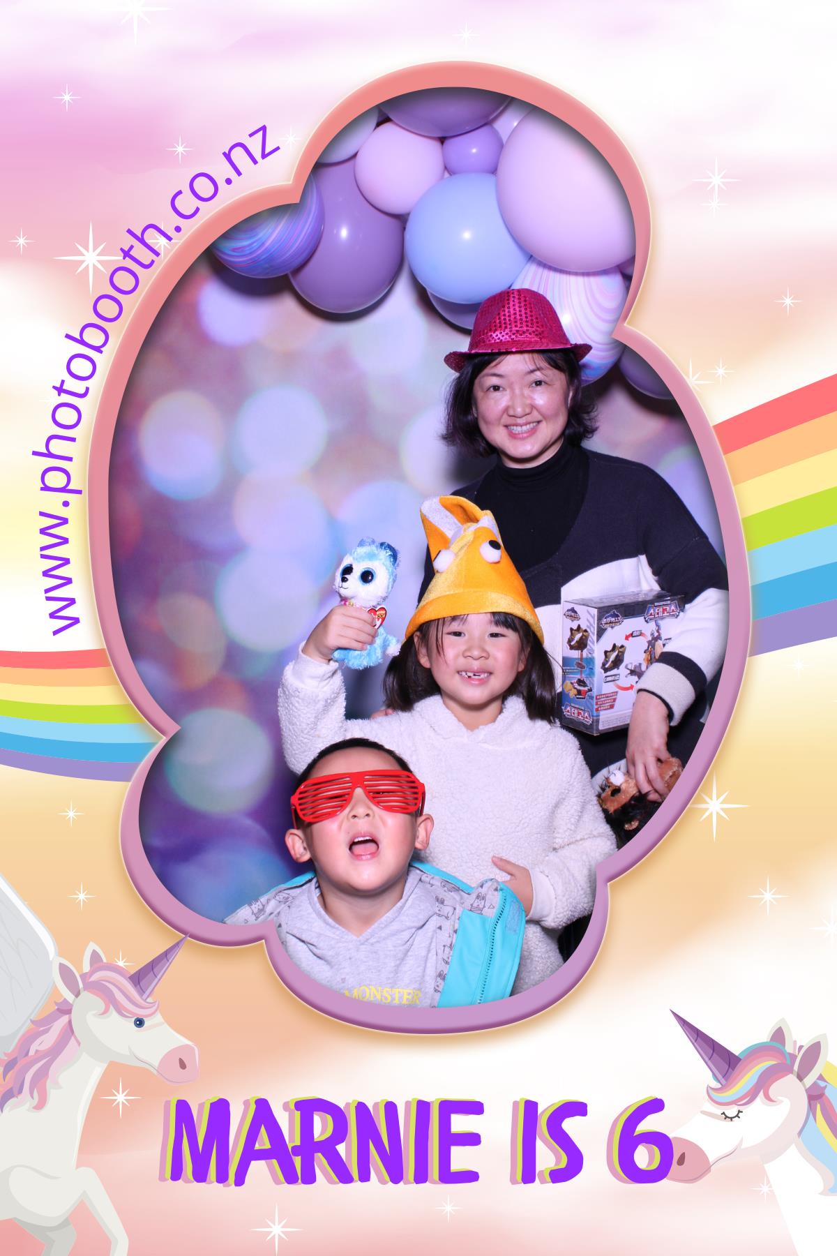 Marnie's 6th Birthday Party | View more photos from the event at gallery.photobooth.co.nz/u/SelfieCentral/Marnies-6th-Birthday-Party