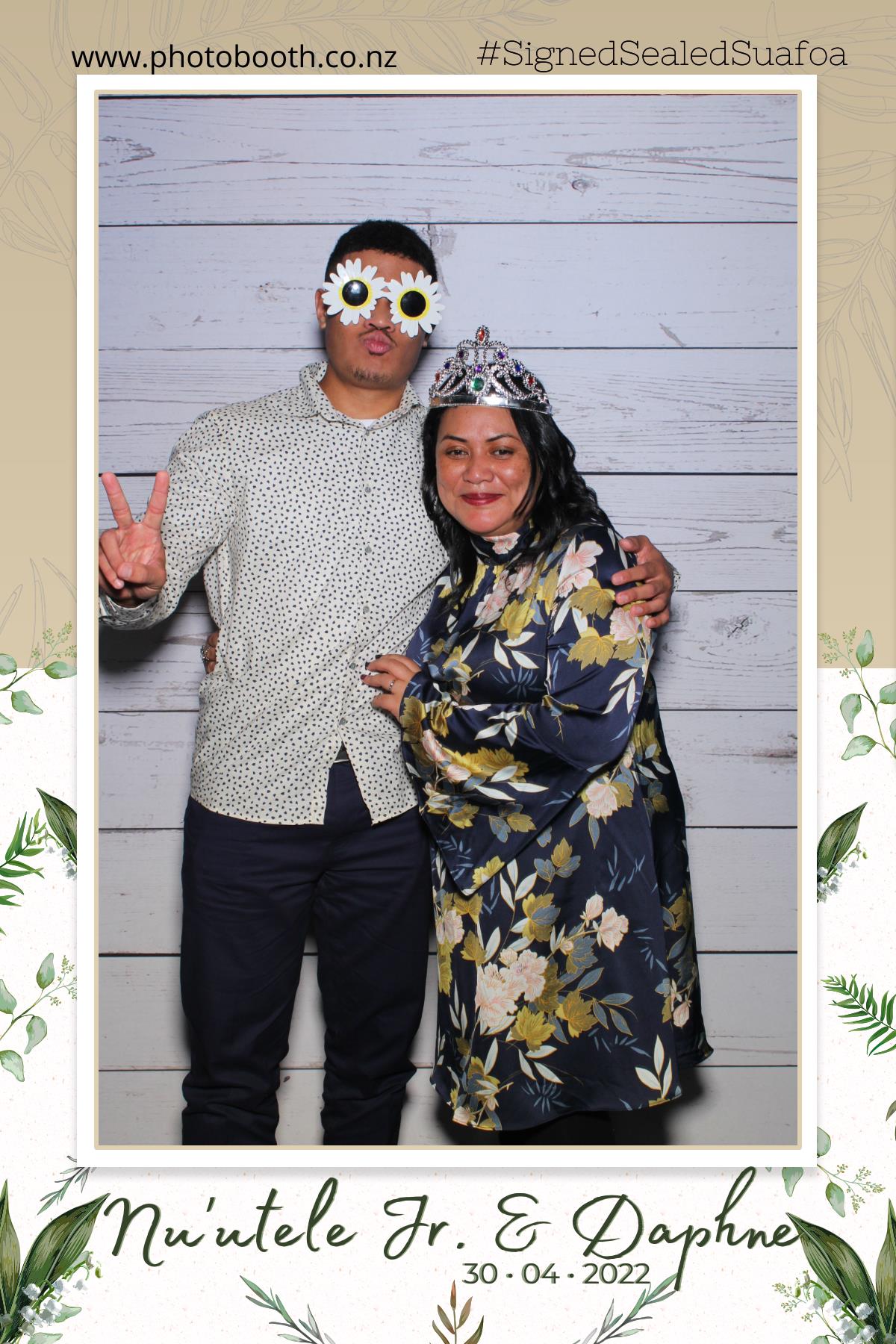 Nuutele Jr & Daphne's Wedding | View more photos from the event at gallery.photobooth.co.nz/u/SelfieCentral/Nuutele-Jr-Daphnes-Wedding