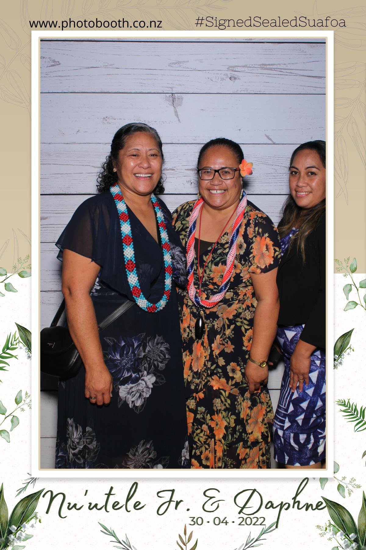 Nuutele Jr & Daphne's Wedding | View more photos from the event at gallery.photobooth.co.nz/u/SelfieCentral/Nuutele-Jr-Daphnes-Wedding