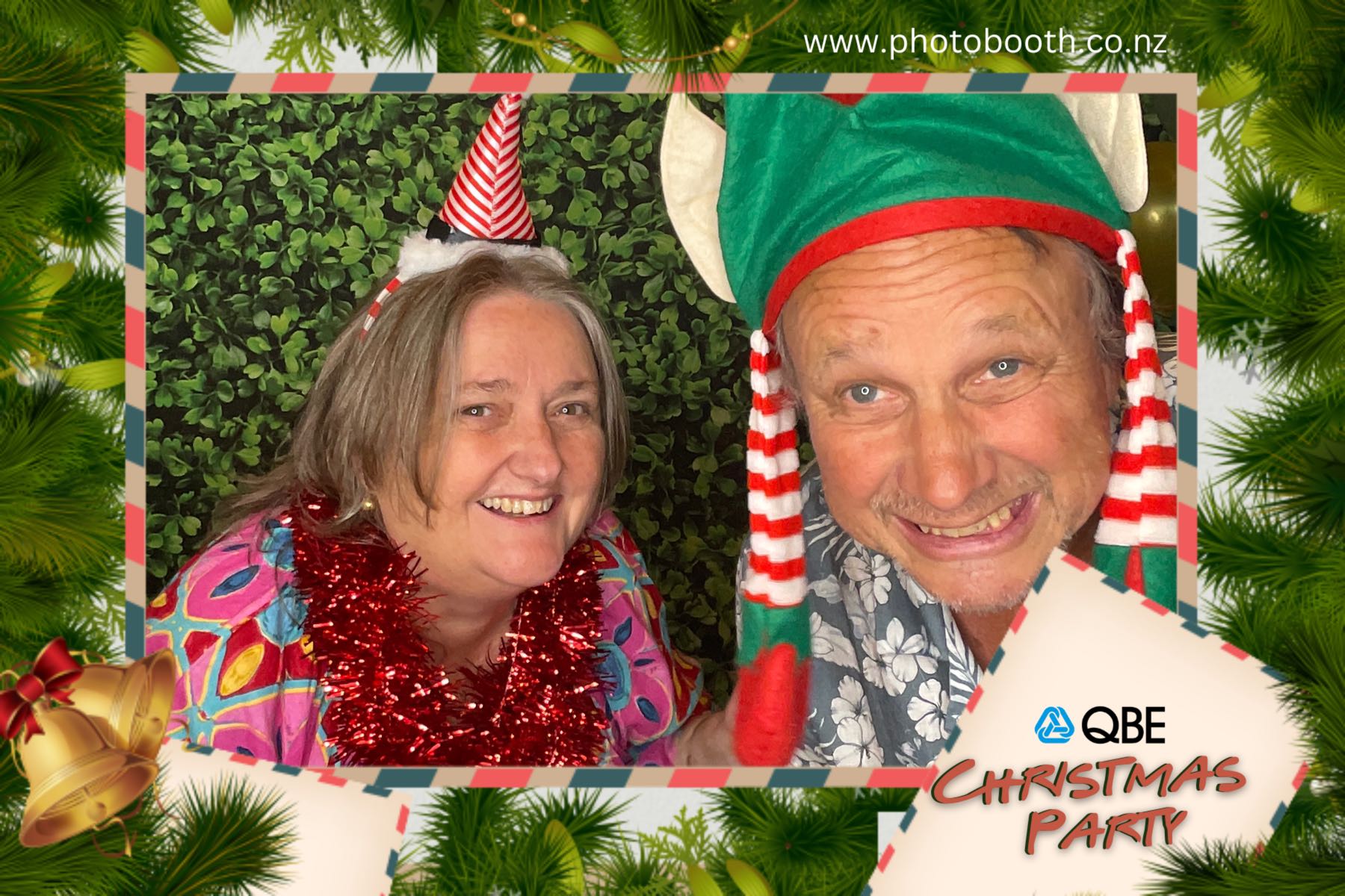 QBE Staff Christmas Party | View more photos from the event at gallery.photobooth.co.nz/u/SelfieCentral/QBE-Staff-Christmas-Party