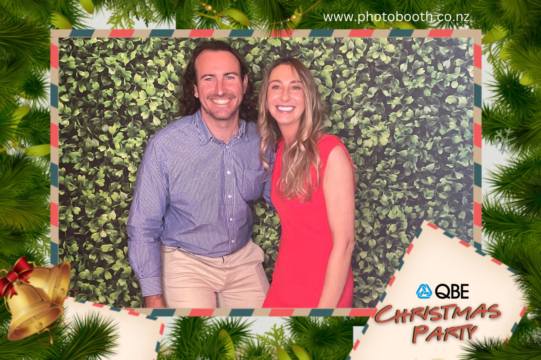 QBE Staff Christmas Party | View more photos from the event at gallery.photobooth.co.nz/u/SelfieCentral/QBE-Staff-Christmas-Party