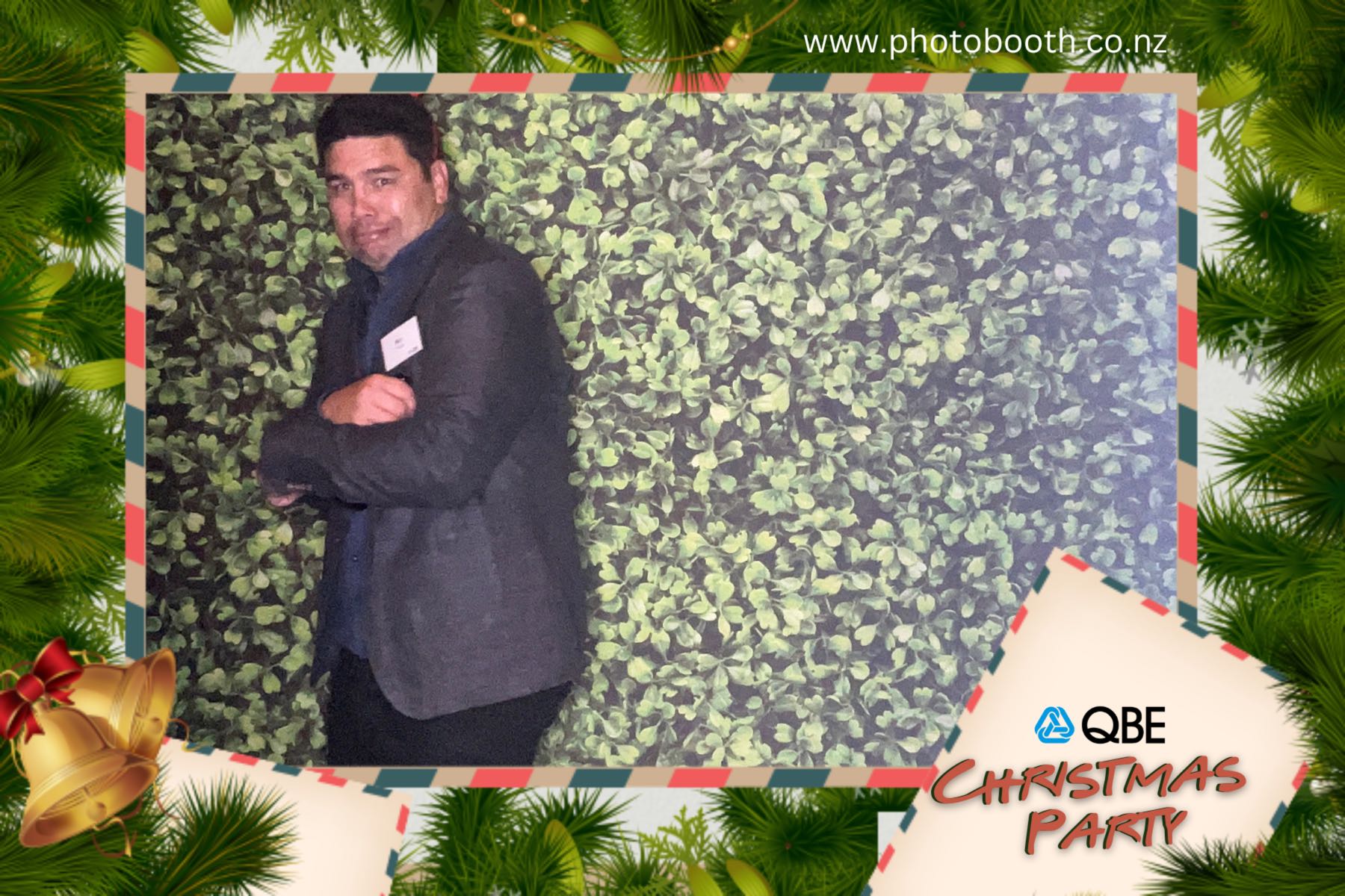 QBE Staff Christmas Party | View more photos from the event at gallery.photobooth.co.nz/u/SelfieCentral/QBE-Staff-Christmas-Party