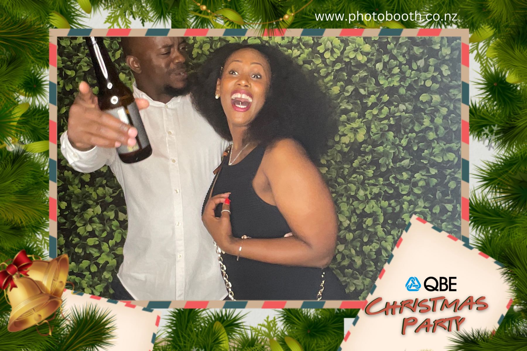 QBE Staff Christmas Party | View more photos from the event at gallery.photobooth.co.nz/u/SelfieCentral/QBE-Staff-Christmas-Party