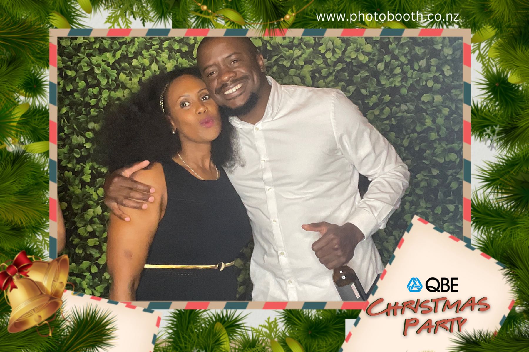 QBE Staff Christmas Party | View more photos from the event at gallery.photobooth.co.nz/u/SelfieCentral/QBE-Staff-Christmas-Party