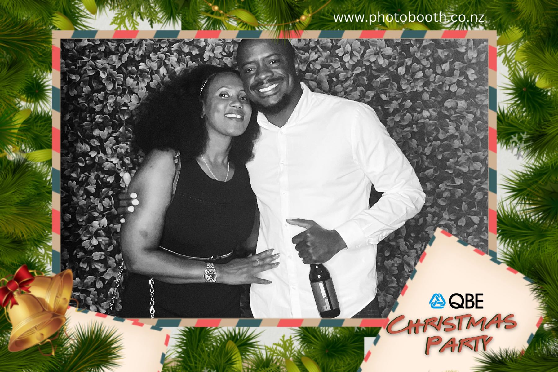 QBE Staff Christmas Party | View more photos from the event at gallery.photobooth.co.nz/u/SelfieCentral/QBE-Staff-Christmas-Party