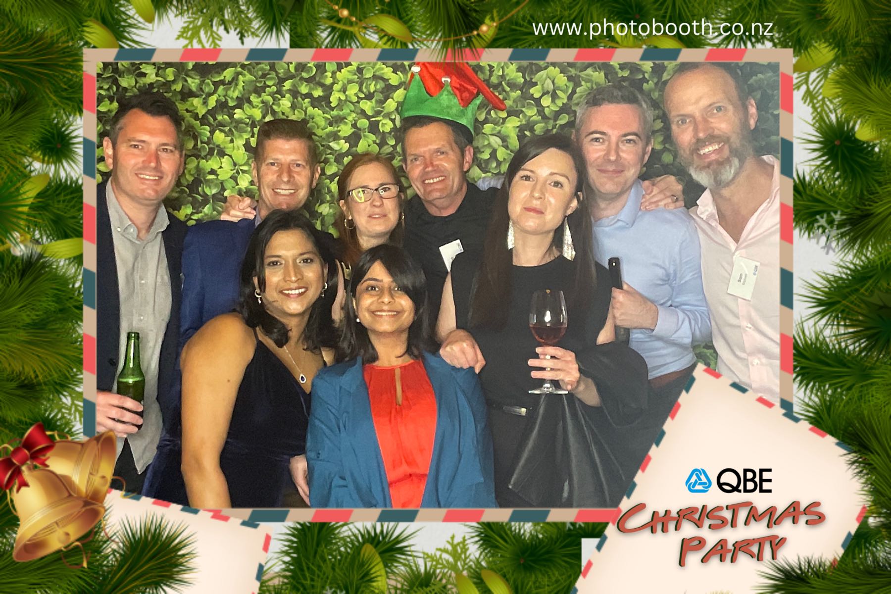 QBE Staff Christmas Party | View more photos from the event at gallery.photobooth.co.nz/u/SelfieCentral/QBE-Staff-Christmas-Party