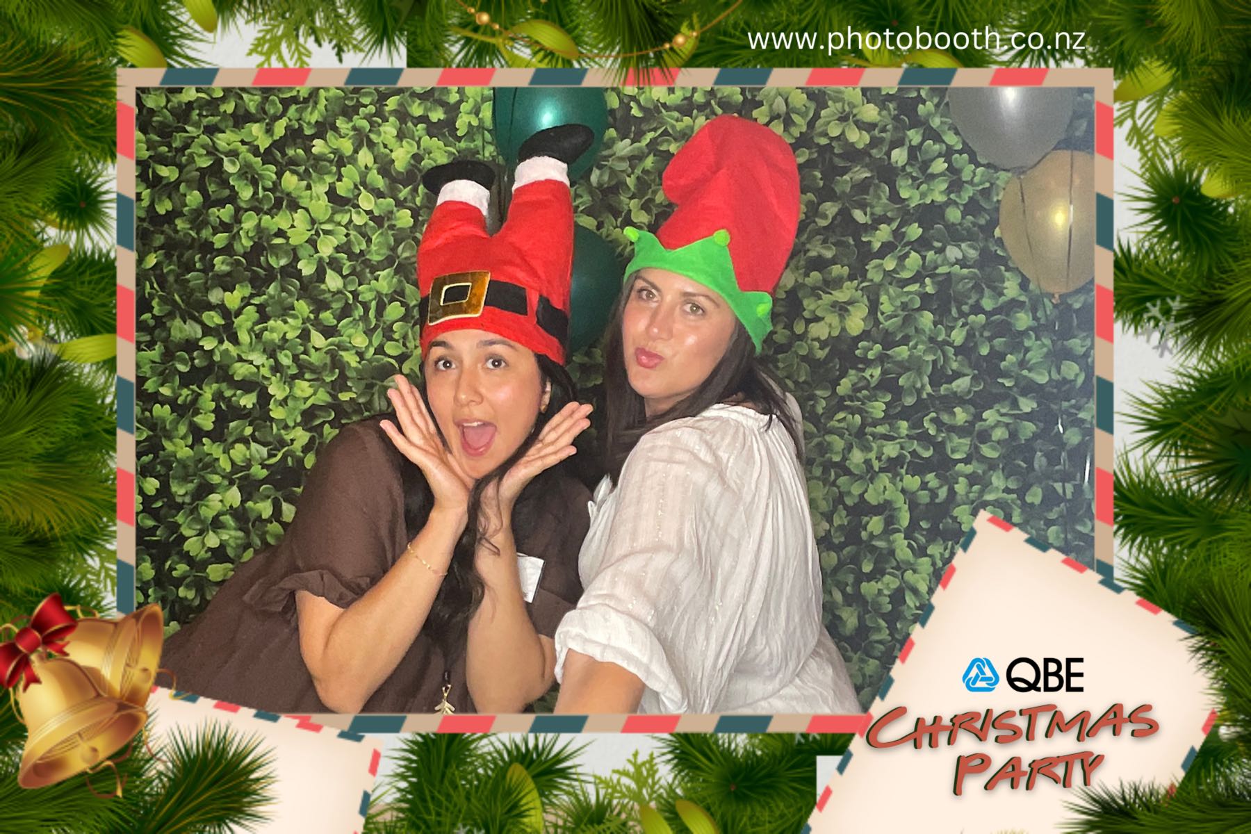 QBE Staff Christmas Party | View more photos from the event at gallery.photobooth.co.nz/u/SelfieCentral/QBE-Staff-Christmas-Party