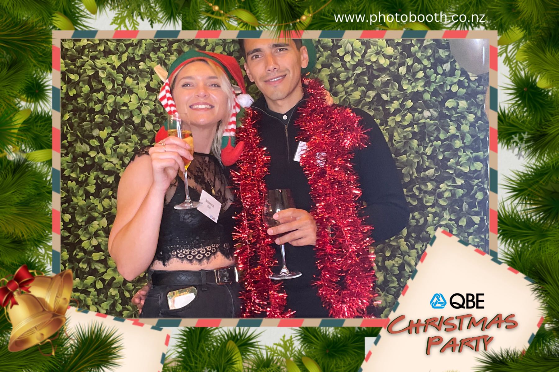 QBE Staff Christmas Party | View more photos from the event at gallery.photobooth.co.nz/u/SelfieCentral/QBE-Staff-Christmas-Party