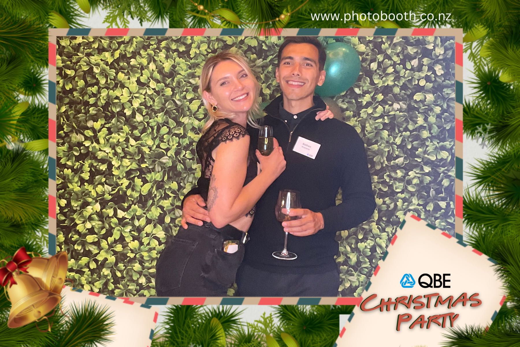 QBE Staff Christmas Party | View more photos from the event at gallery.photobooth.co.nz/u/SelfieCentral/QBE-Staff-Christmas-Party
