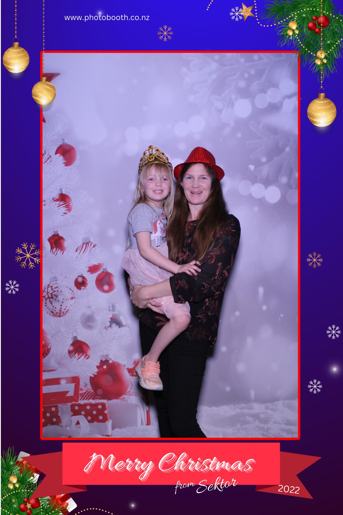 Sektor Christmas Party | View more photos from the event at gallery.photobooth.co.nz/u/SelfieCentral/Sektor-Christmas-Party