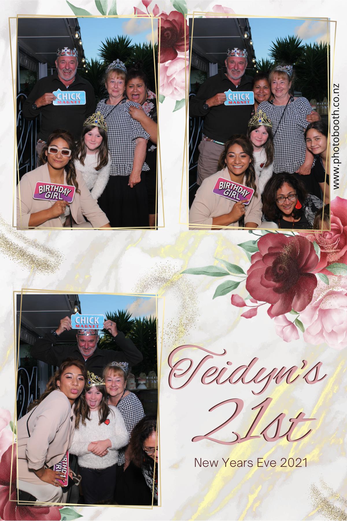 Teidyn's 21st | View more photos from the event at gallery.photobooth.co.nz/u/SelfieCentral/Teidyns-21st