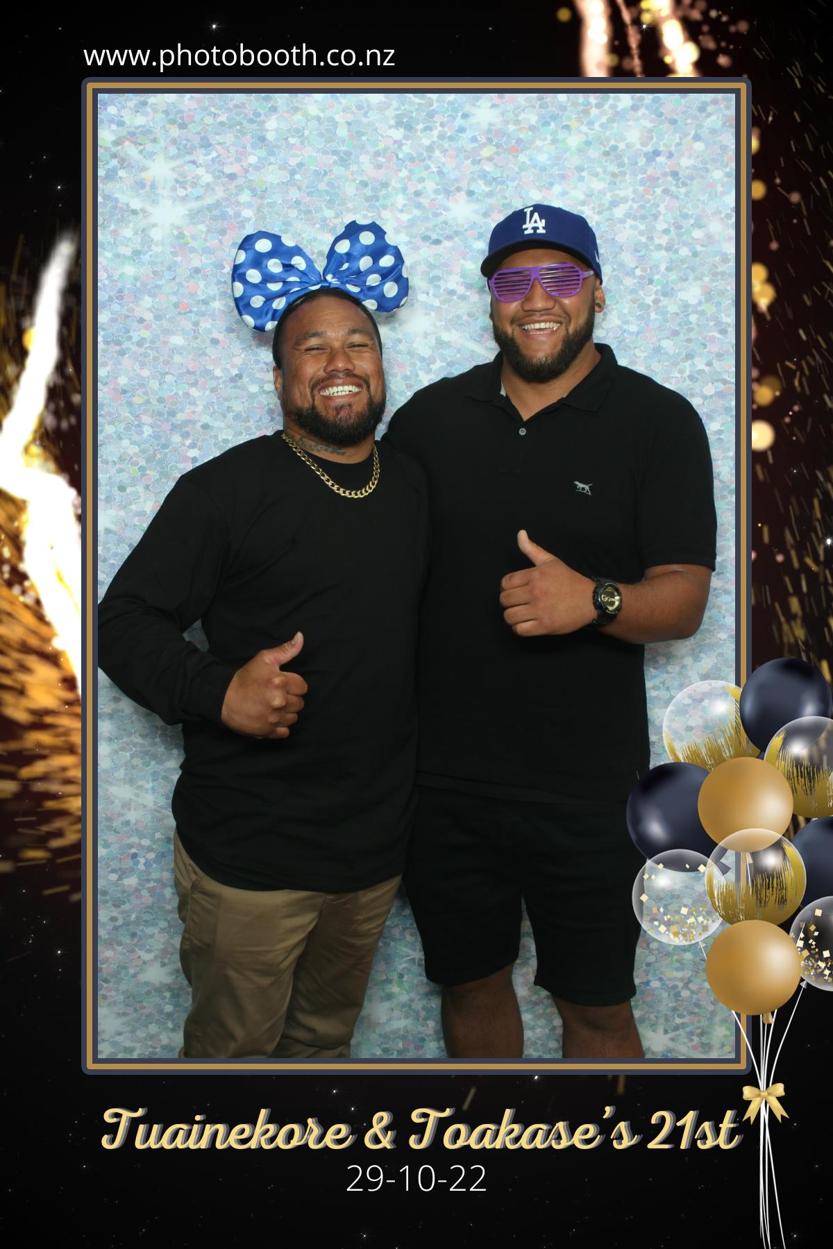 Twin's 21st Birthday | View more photos from the event at gallery.photobooth.co.nz/u/SelfieCentral/Twins-21st-Birthday