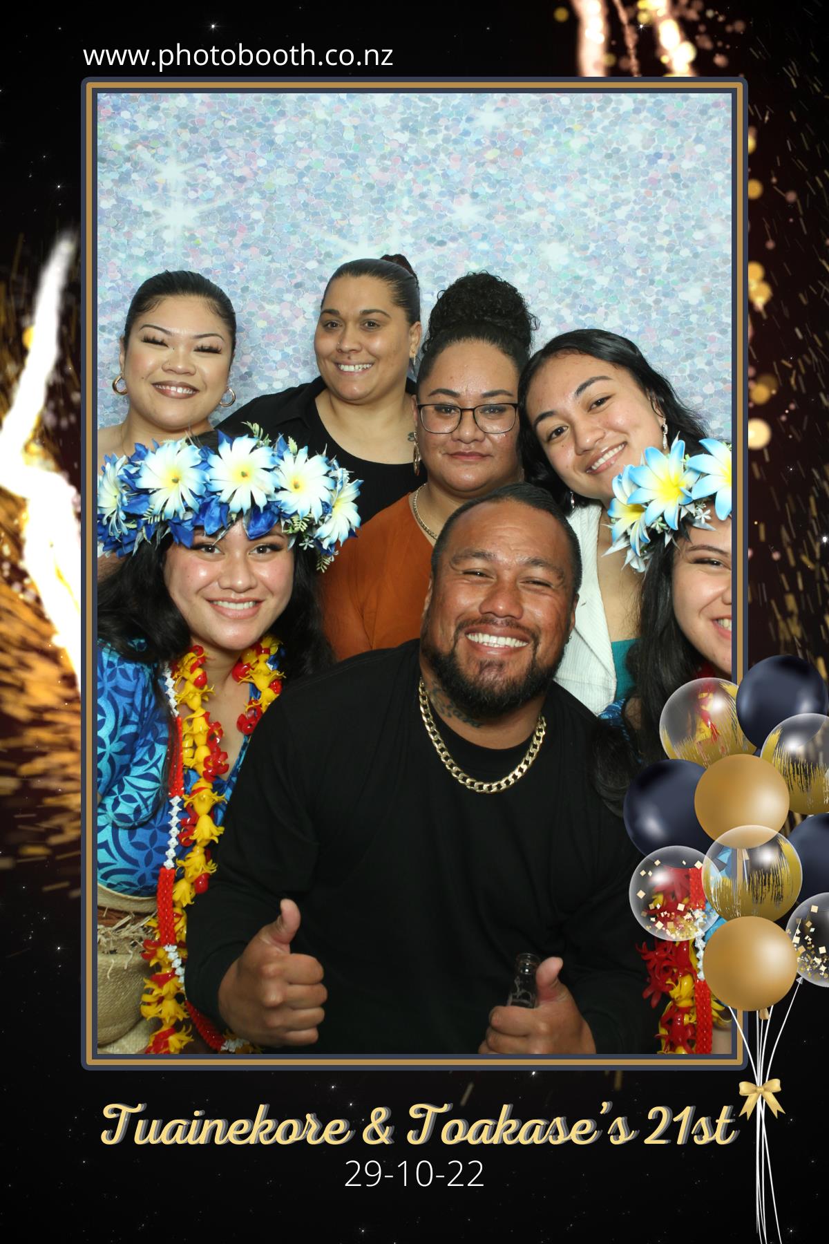 Twin's 21st Birthday | View more photos from the event at gallery.photobooth.co.nz/u/SelfieCentral/Twins-21st-Birthday