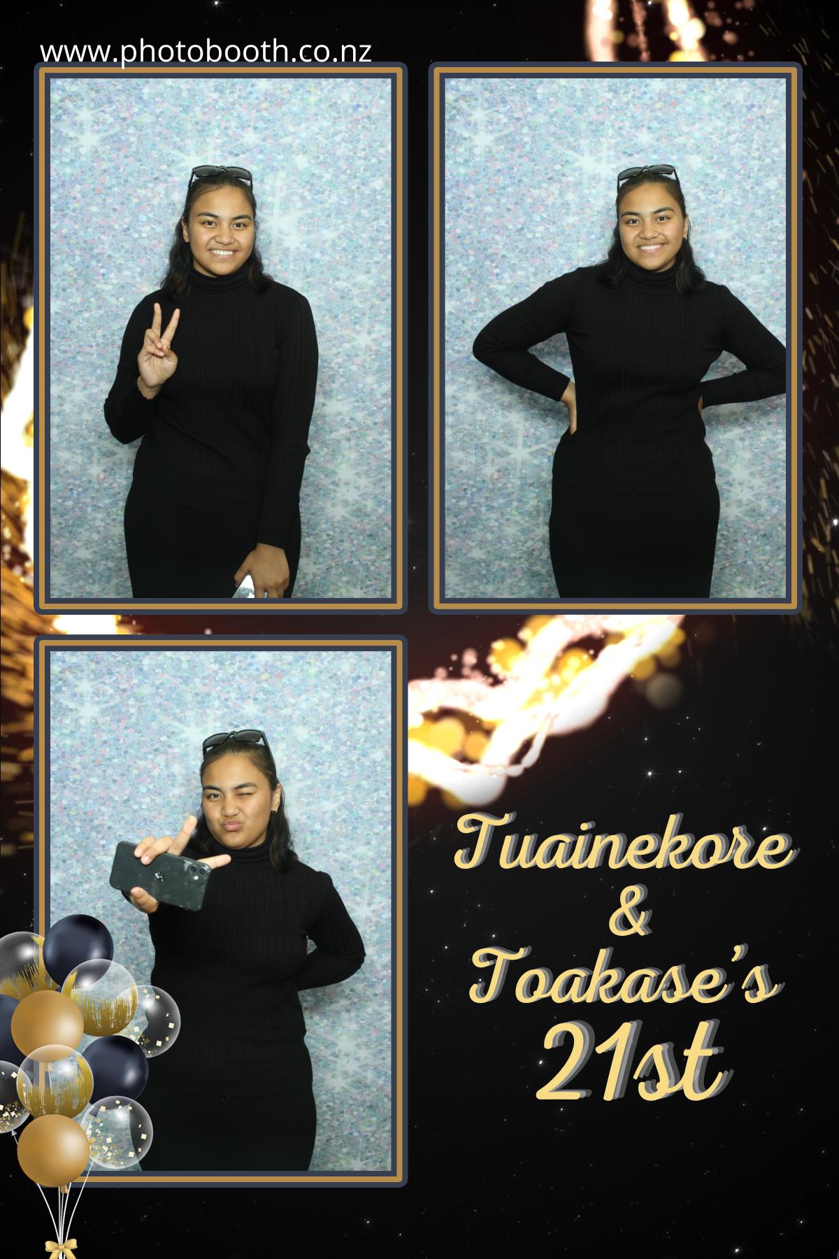 Twin's 21st Birthday | View more photos from the event at gallery.photobooth.co.nz/u/SelfieCentral/Twins-21st-Birthday