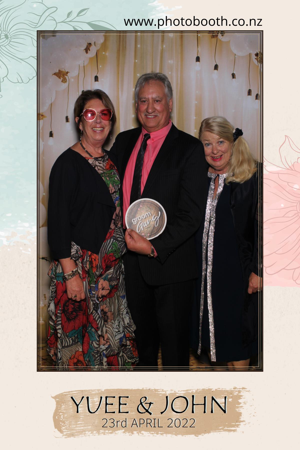Yuee & John's Wedding | View more photos from the event at gallery.photobooth.co.nz/u/SelfieCentral/Yuee-Johns-Wedding