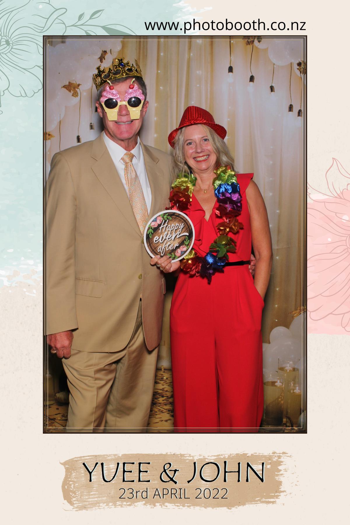 Yuee & John's Wedding | View more photos from the event at gallery.photobooth.co.nz/u/SelfieCentral/Yuee-Johns-Wedding