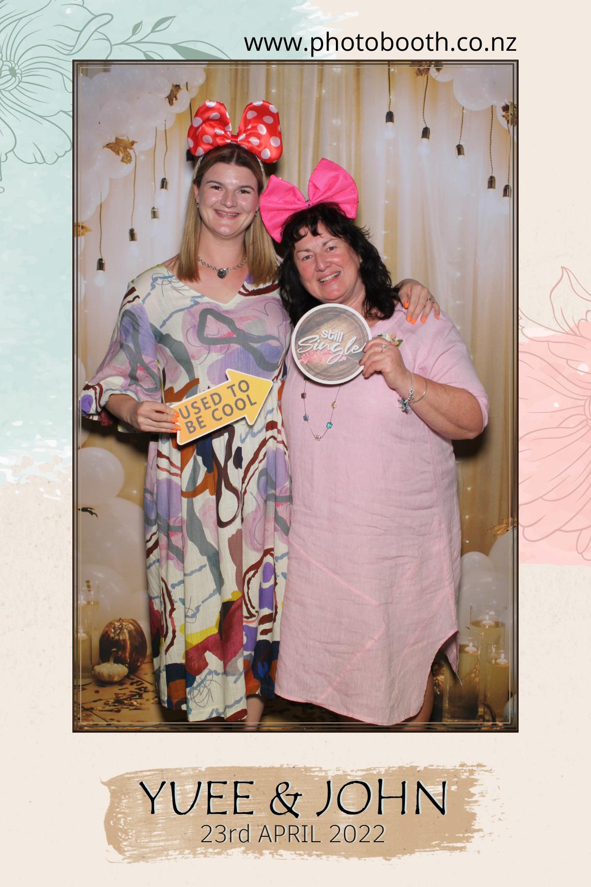 Yuee & John's Wedding | View more photos from the event at gallery.photobooth.co.nz/u/SelfieCentral/Yuee-Johns-Wedding