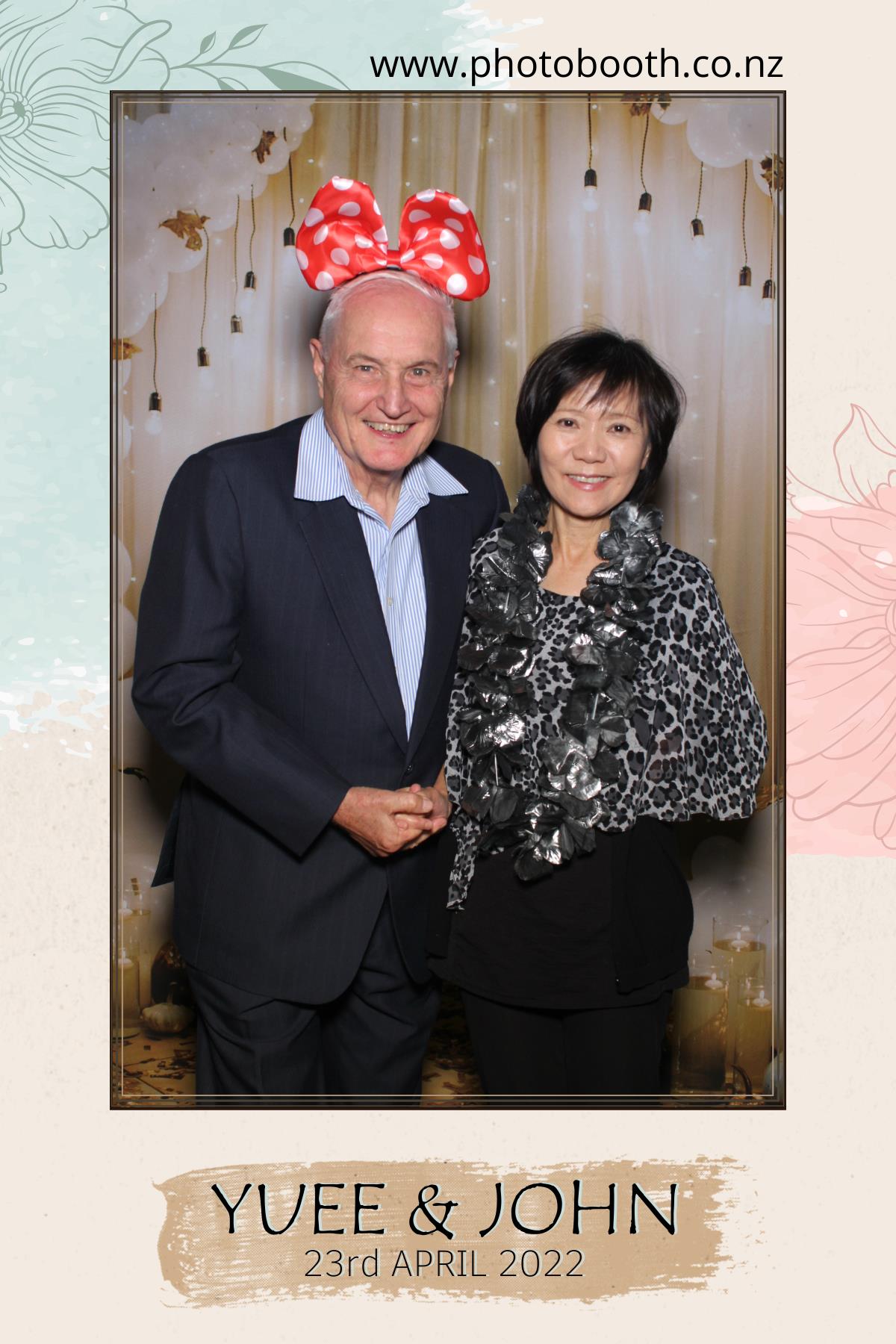 Yuee & John's Wedding | View more photos from the event at gallery.photobooth.co.nz/u/SelfieCentral/Yuee-Johns-Wedding