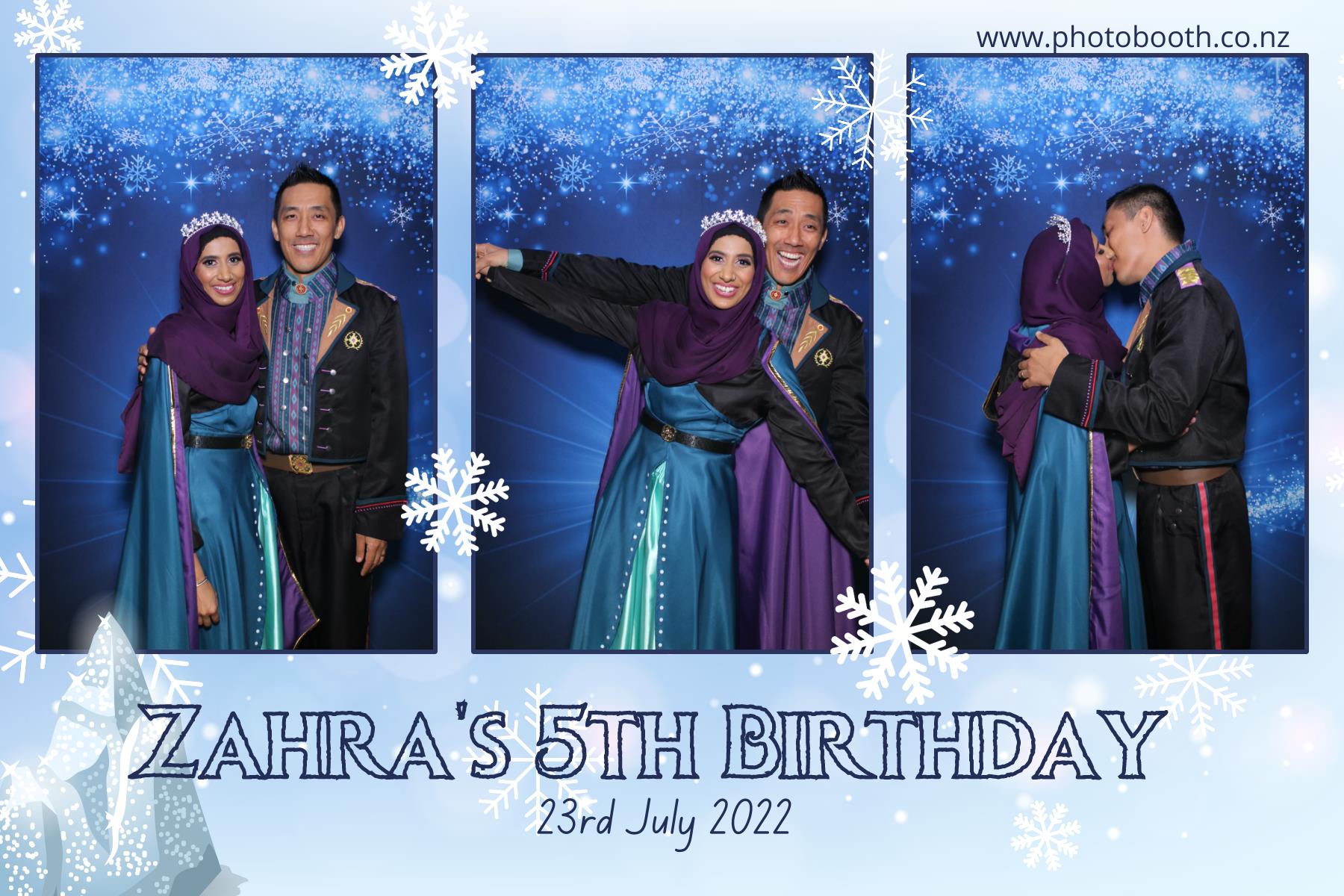 Zahra's 5th Frozen Birthday Party | View more photos from the event at gallery.photobooth.co.nz/u/SelfieCentral/Zahras-5th-Frozen-Birthday-Party