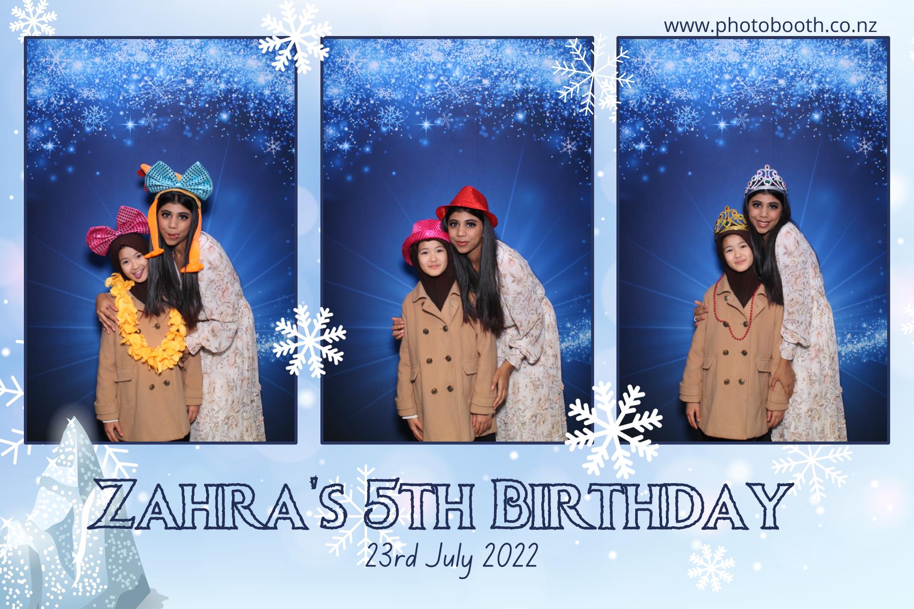 Zahra's 5th Frozen Birthday Party | View more photos from the event at gallery.photobooth.co.nz/u/SelfieCentral/Zahras-5th-Frozen-Birthday-Party