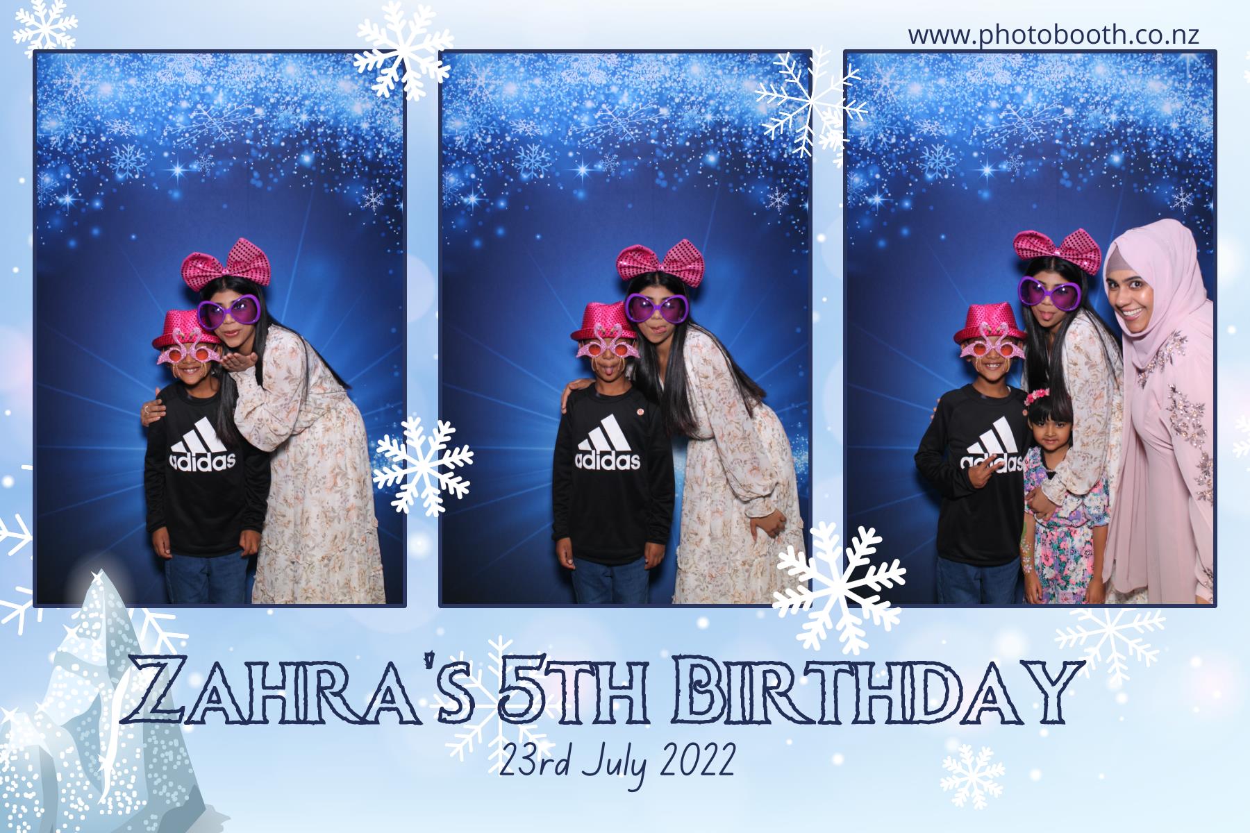 Zahra's 5th Frozen Birthday Party | View more photos from the event at gallery.photobooth.co.nz/u/SelfieCentral/Zahras-5th-Frozen-Birthday-Party
