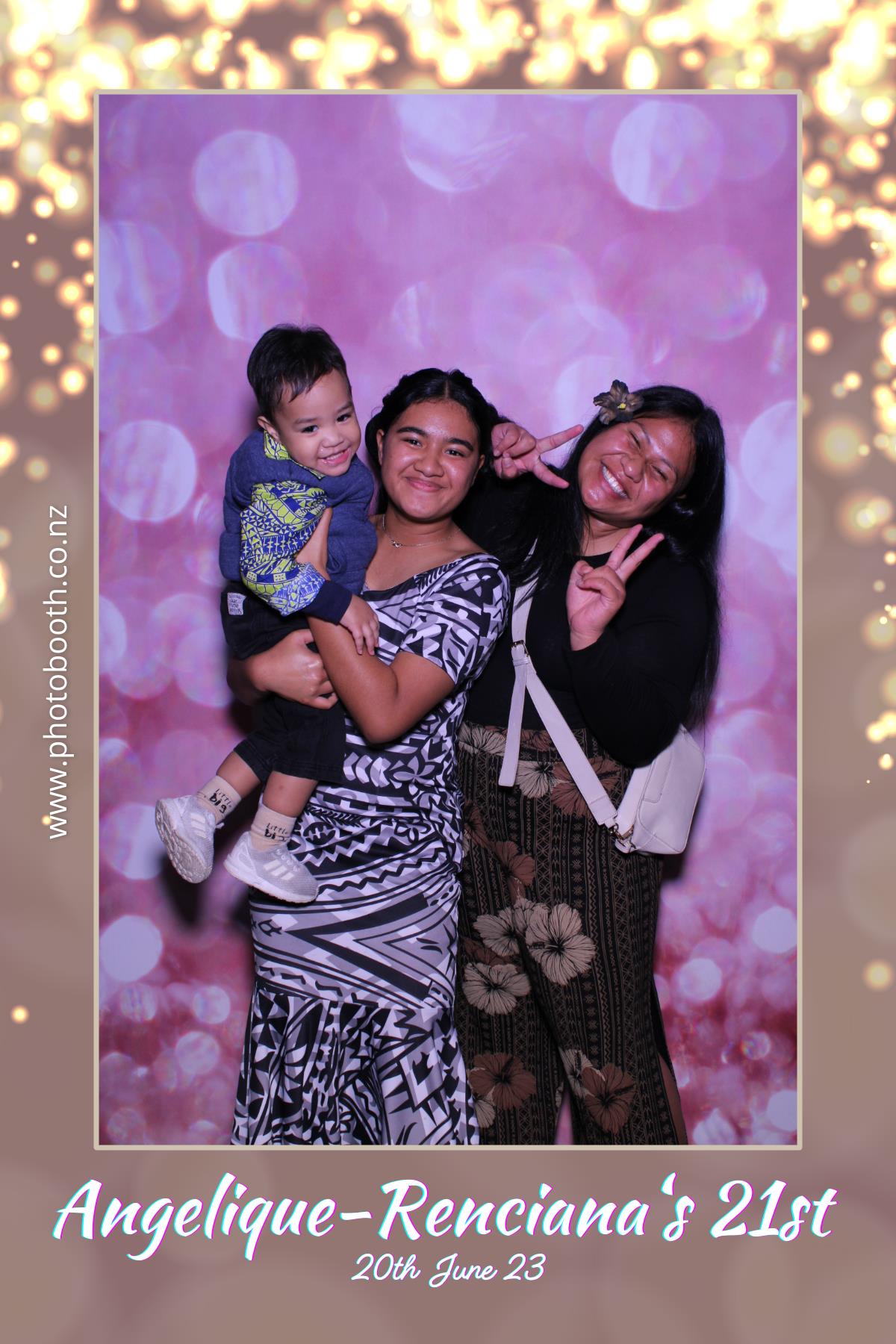 Angelique-Renciana 21st | View more photos from the event at gallery.photobooth.co.nz/u/SelfieCentral/Angelique-Renciana-21st