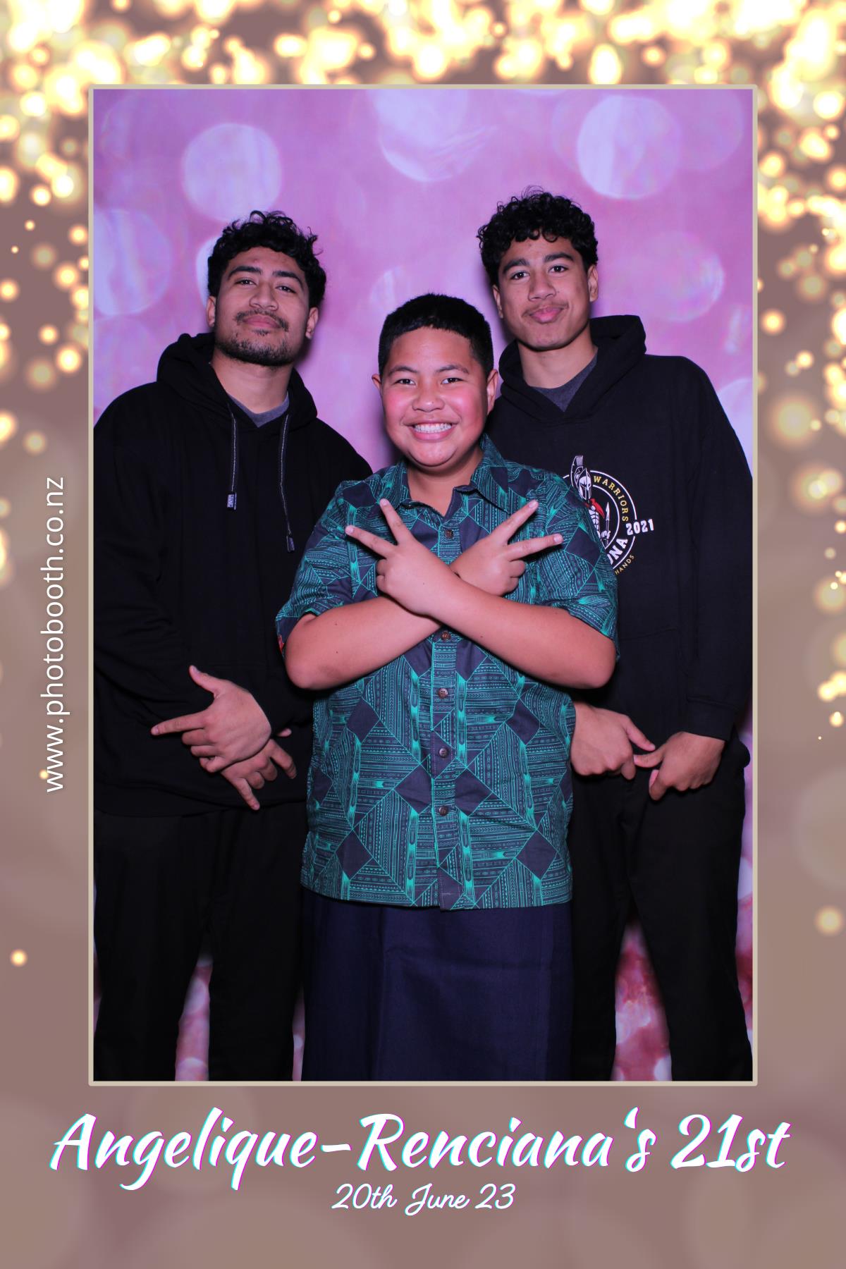 Angelique-Renciana 21st | View more photos from the event at gallery.photobooth.co.nz/u/SelfieCentral/Angelique-Renciana-21st
