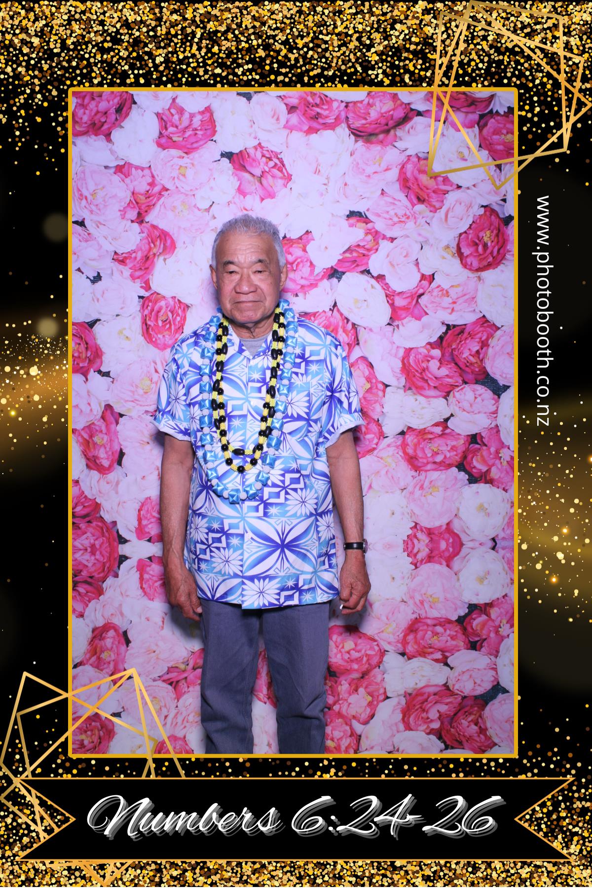 Dana's Birthday | View more photos from the event at gallery.photobooth.co.nz/u/SelfieCentral/Danas-Birthday
