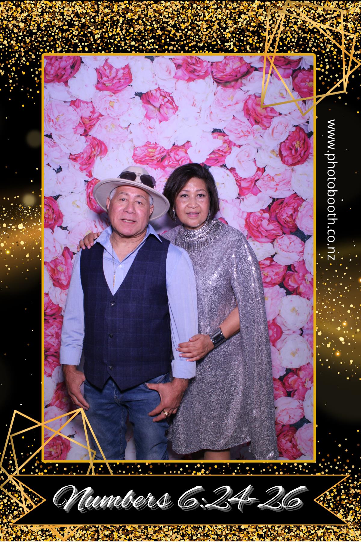 Dana's Birthday | View more photos from the event at gallery.photobooth.co.nz/u/SelfieCentral/Danas-Birthday
