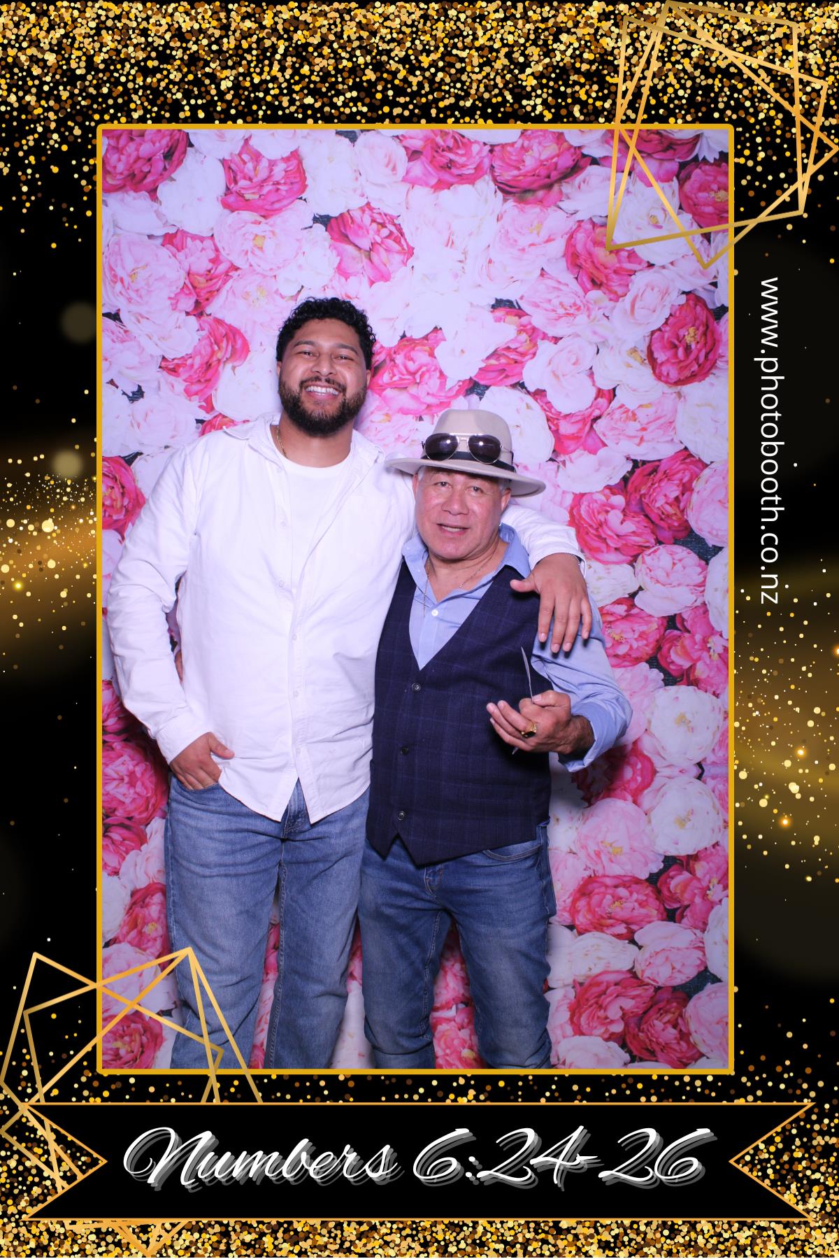 Dana's Birthday | View more photos from the event at gallery.photobooth.co.nz/u/SelfieCentral/Danas-Birthday