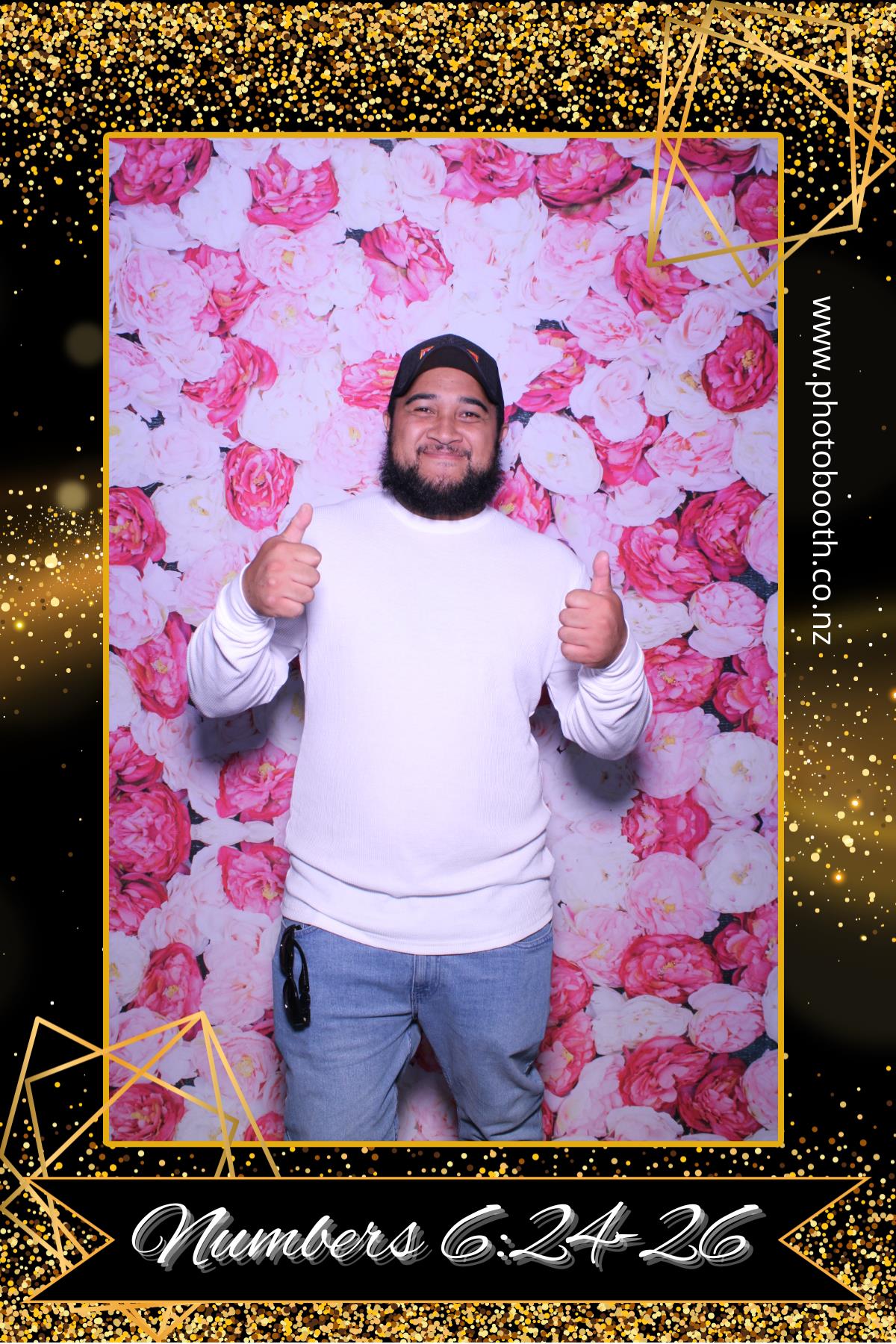 Dana's Birthday | View more photos from the event at gallery.photobooth.co.nz/u/SelfieCentral/Danas-Birthday