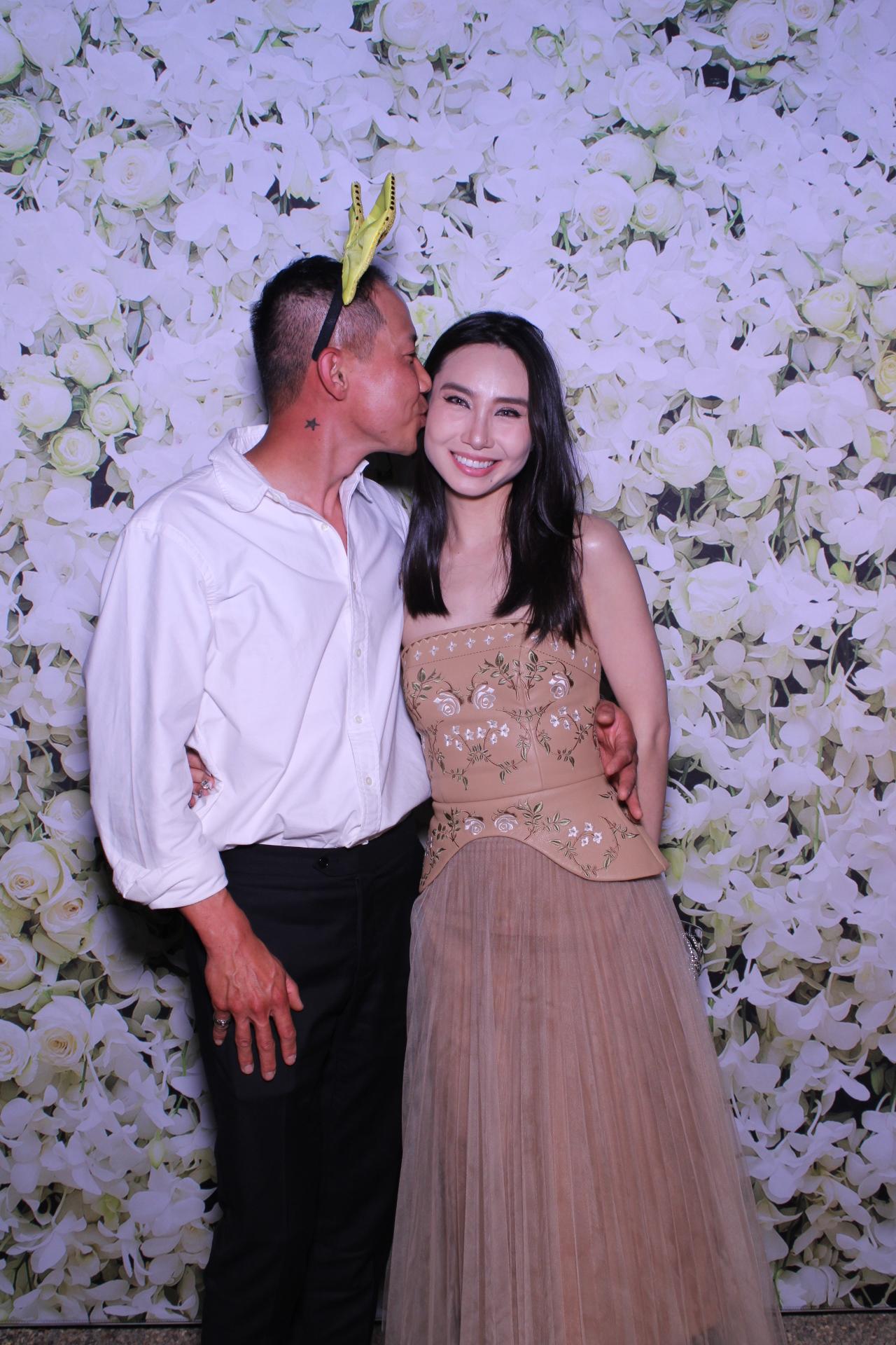 Elizabeth and David's Wedding | View more photos from the event at gallery.photobooth.co.nz/u/SelfieCentral/Elizabeth-and-Davids-Wedding